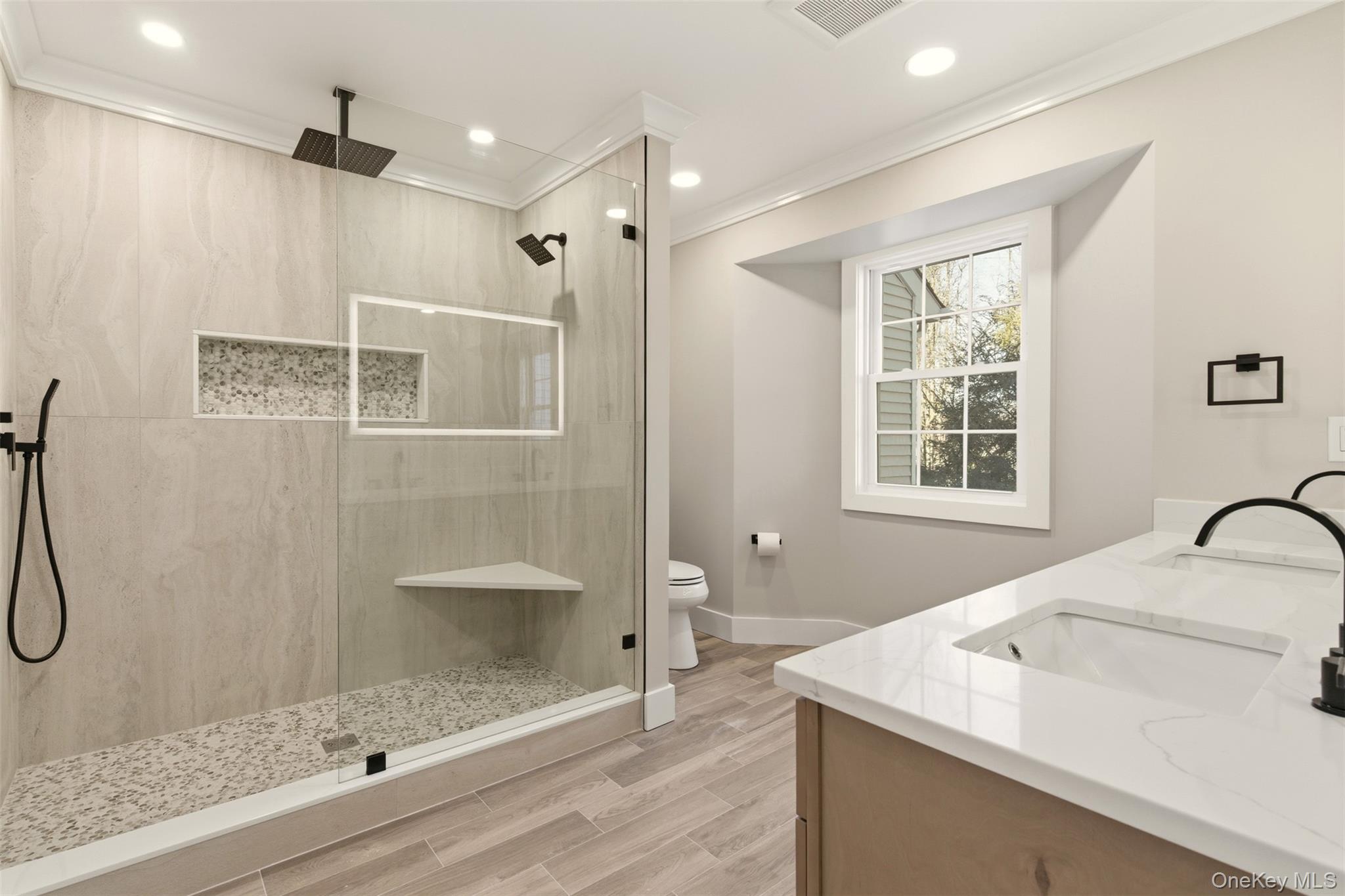 #15 photo, 11 Plantation Drive, Саффолк ‖ Hauppauge , NY 11788