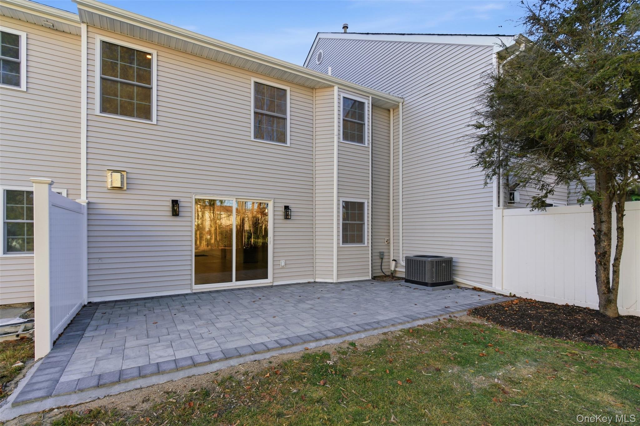 #20 photo, 11 Plantation Drive, Саффолк ‖ Hauppauge , NY 11788