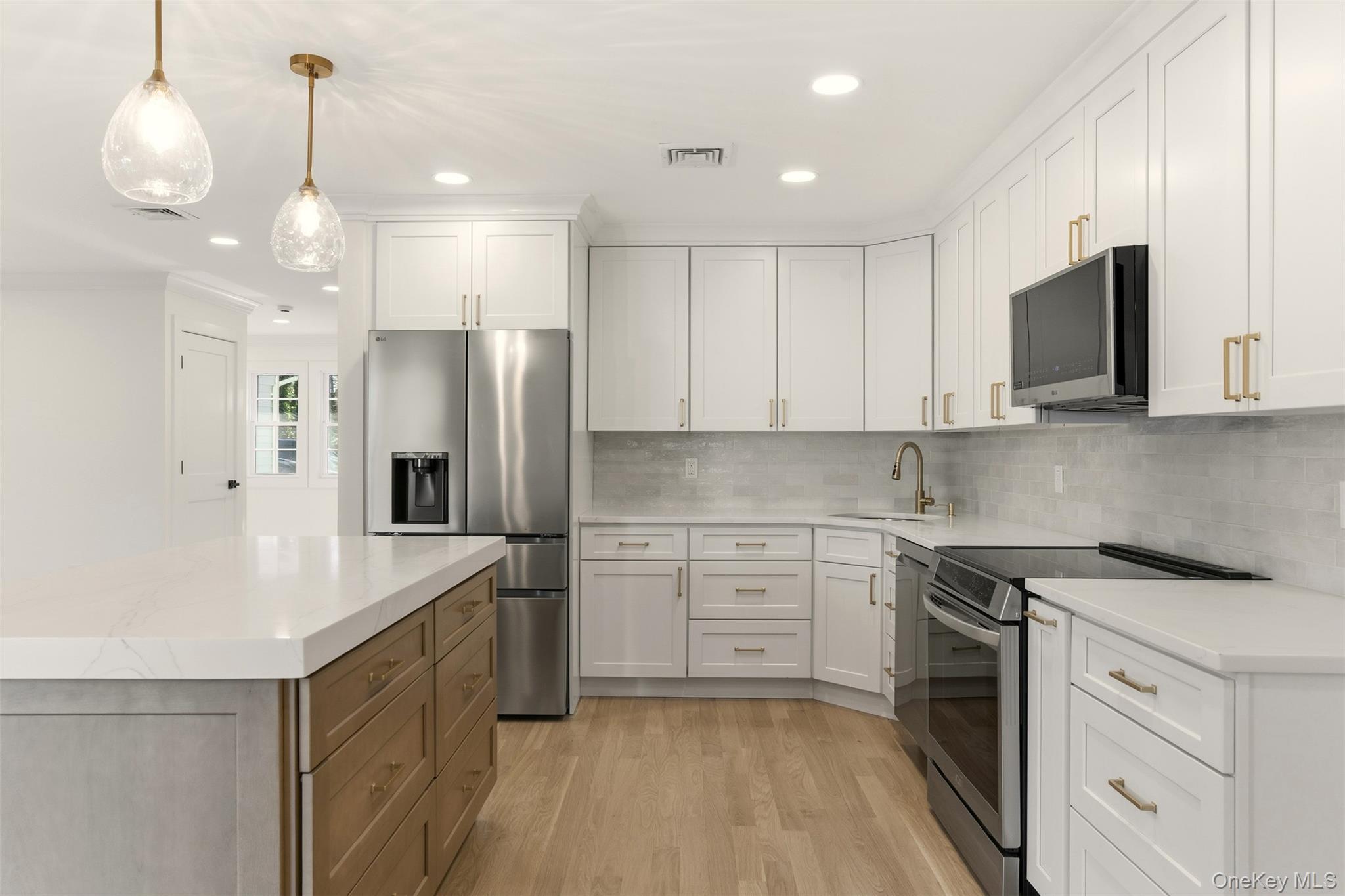 #9 photo, 11 Plantation Drive, Саффолк ‖ Hauppauge , NY 11788