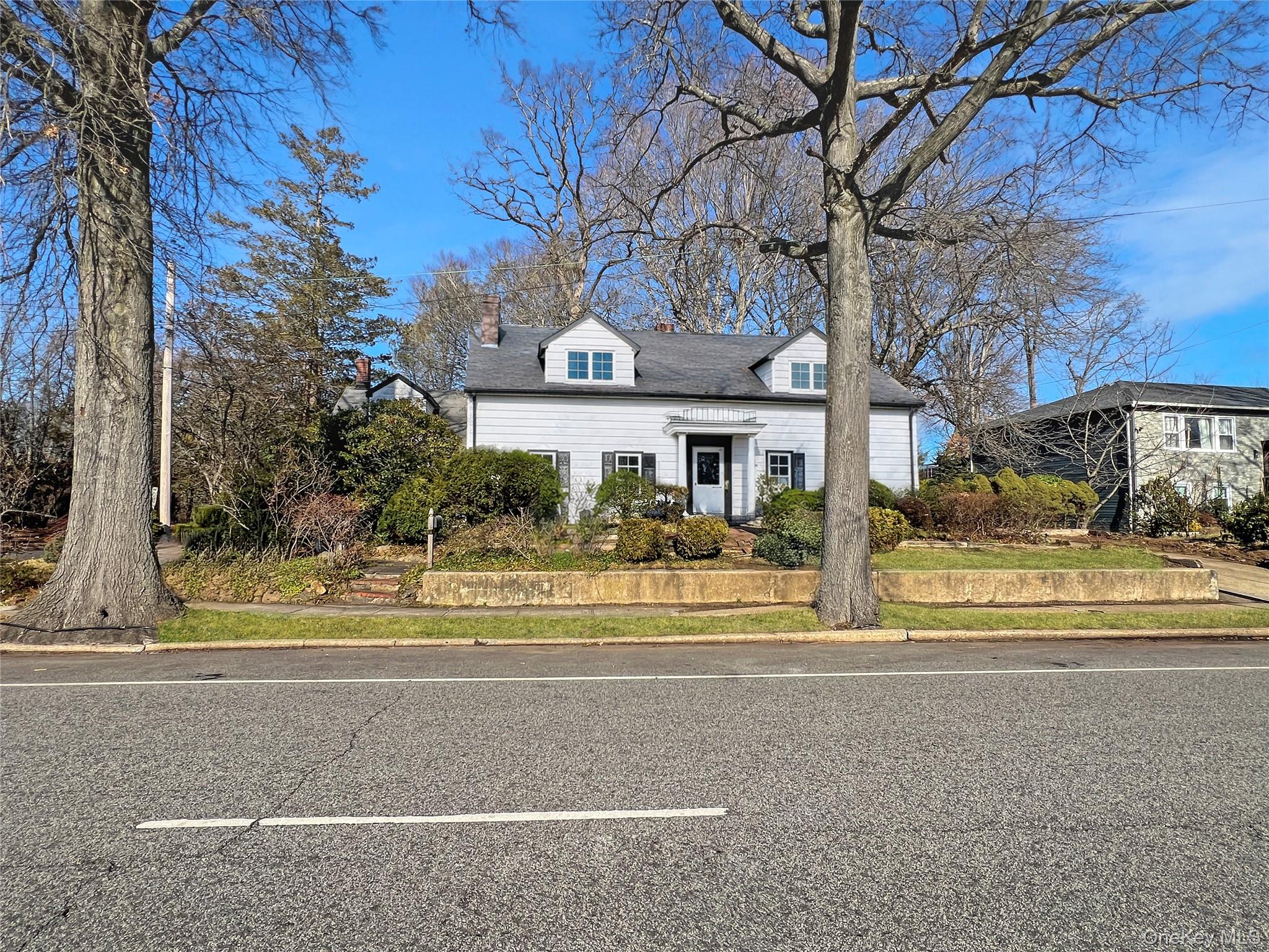 #1 photo, 118 Shelter Rock Road, Нассау ‖ Roslyn , NY 11576