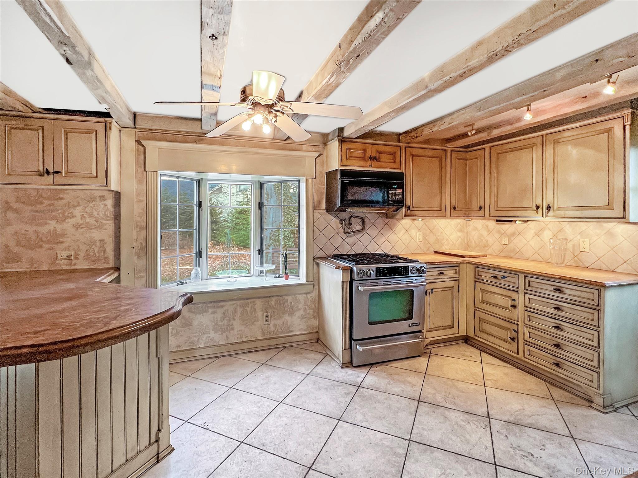 #10 photo, 118 Shelter Rock Road, Нассау ‖ Roslyn , NY 11576