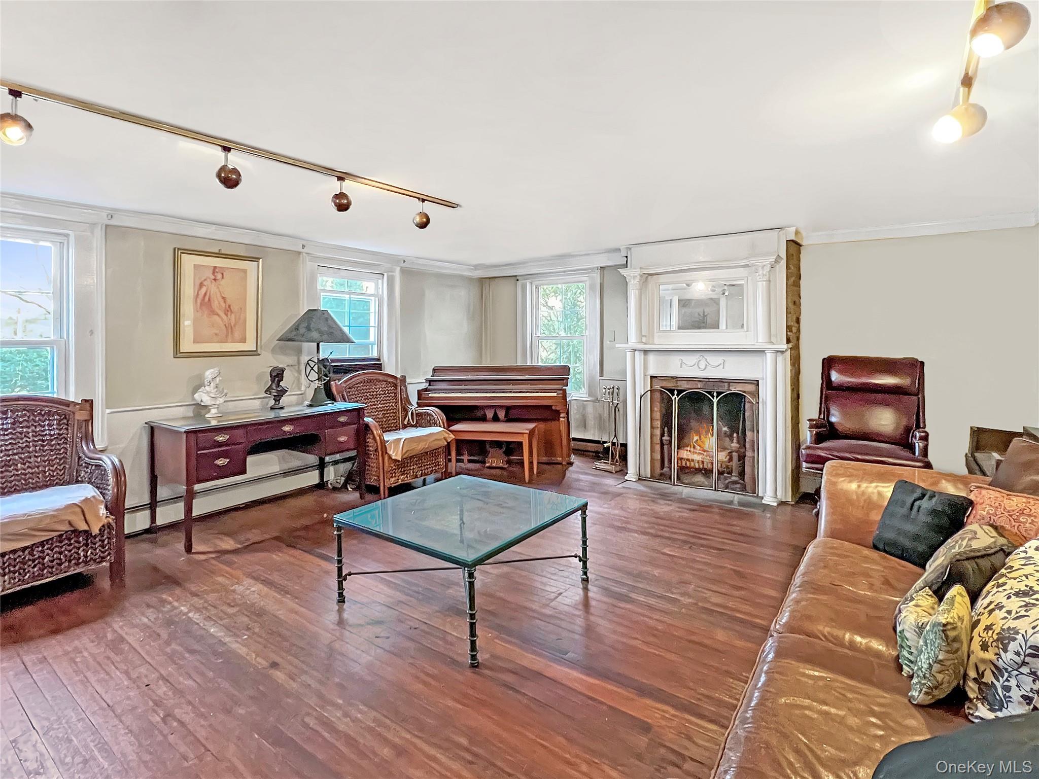 #4 photo, 118 Shelter Rock Road, Нассау ‖ Roslyn , NY 11576