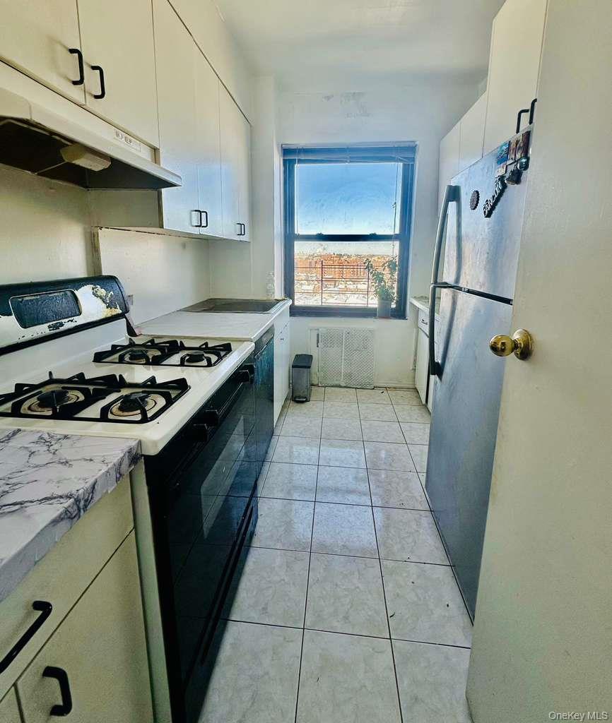 #8 photo, 99-60 63 Road, Rego Park , NY 11374