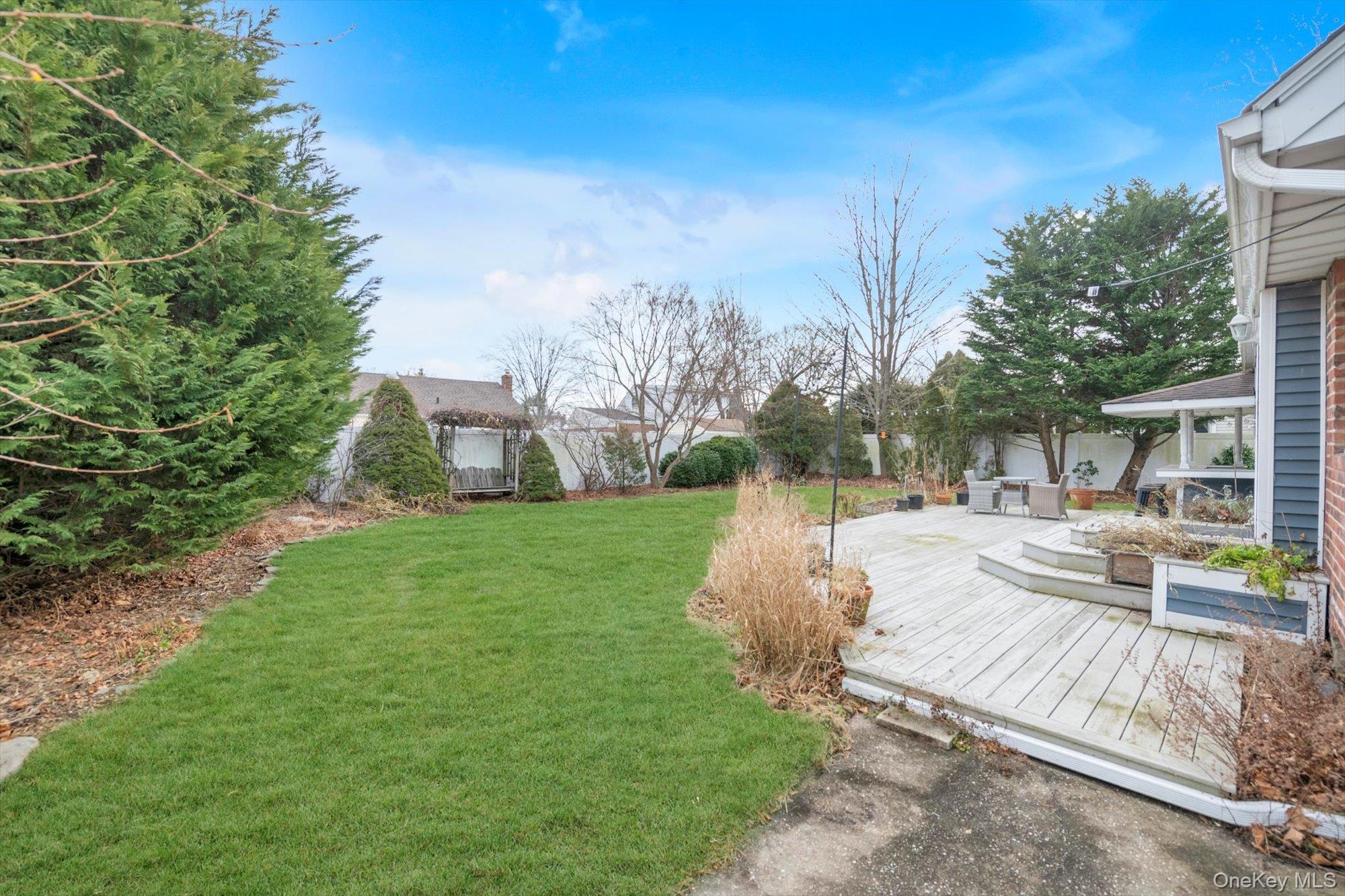 #19 photo, 111 Elberta Drive, Саффолк ‖ East Northport , NY 11731