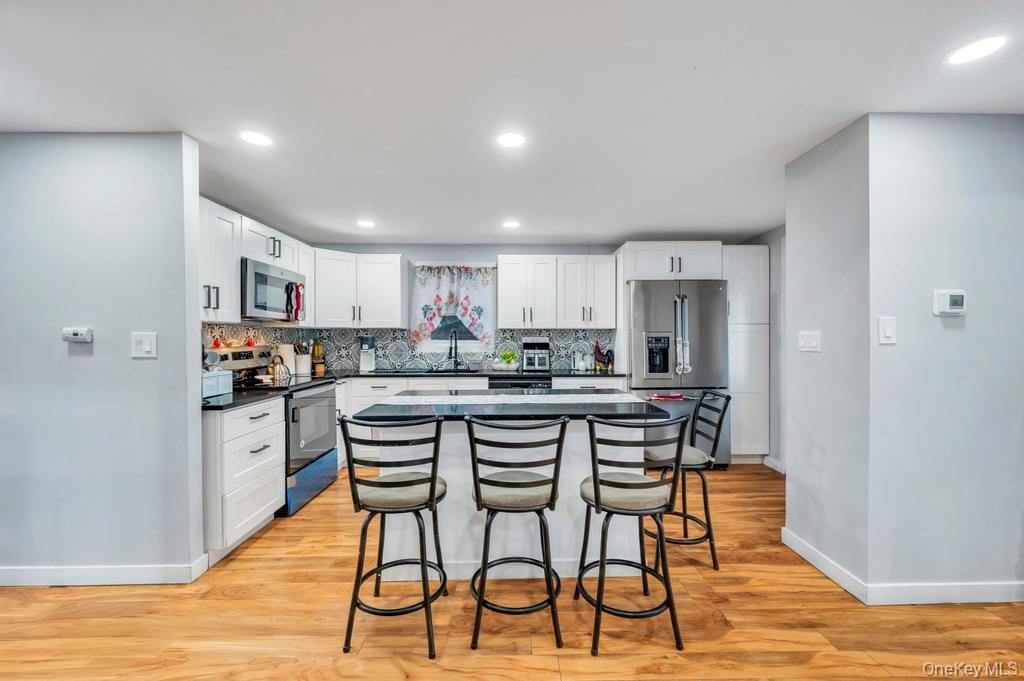 #18 photo, 85 Craft Road, Саффолк ‖ Centereach , NY 11720