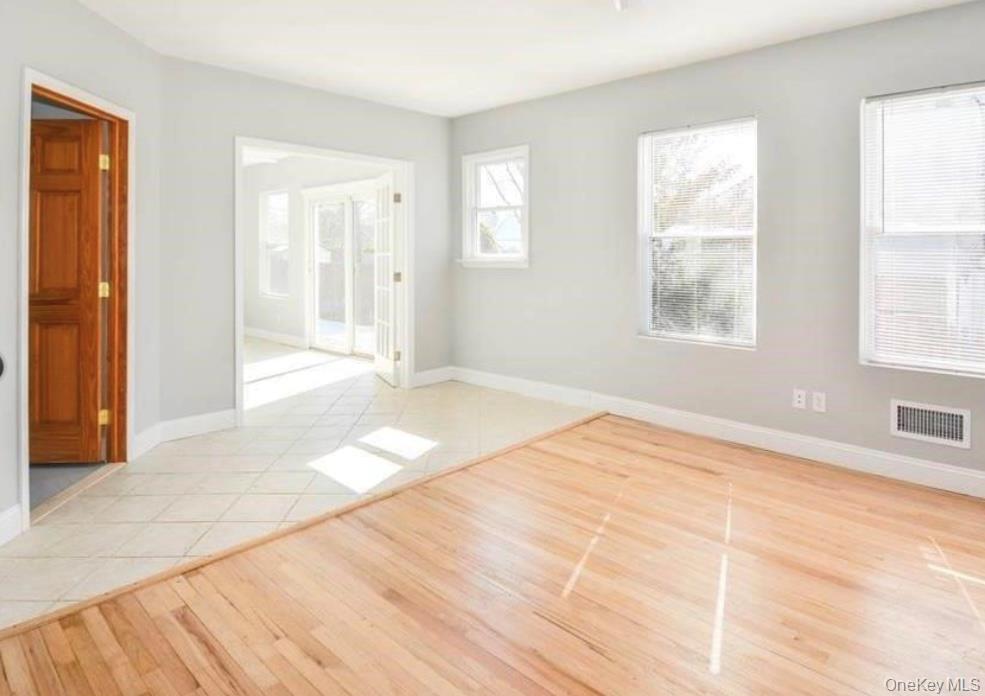 #3 photo, 326 6th Street, Greenport , NY 11944