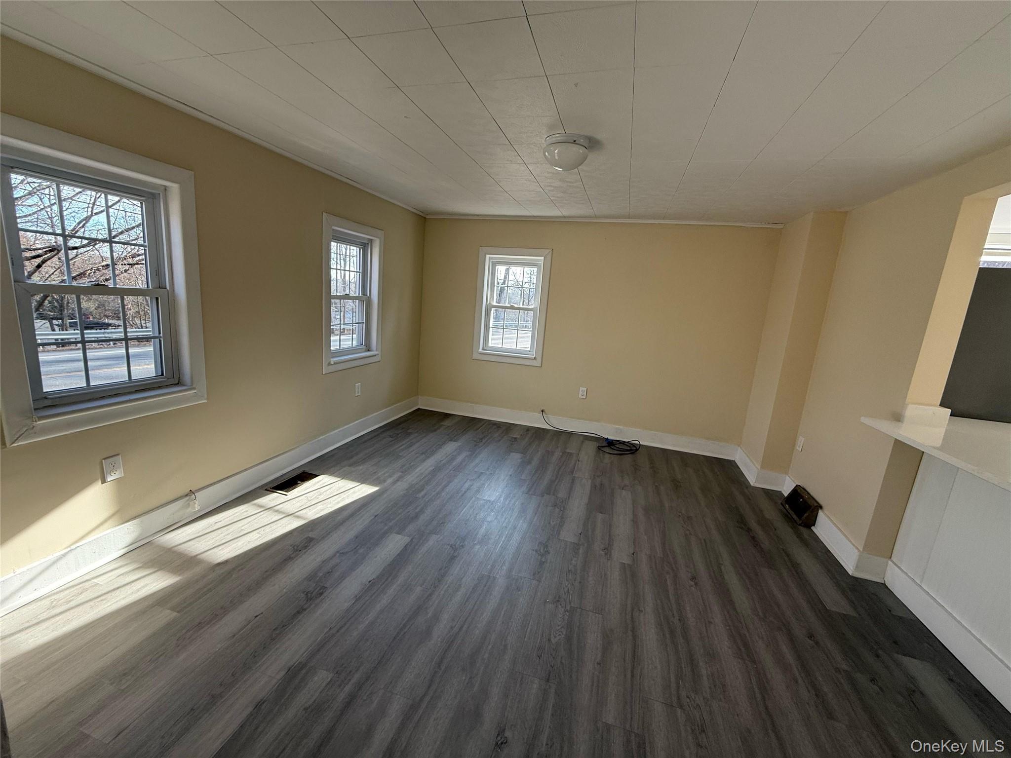 #5 photo, 647 County Route 78, Middletown , NY 10940