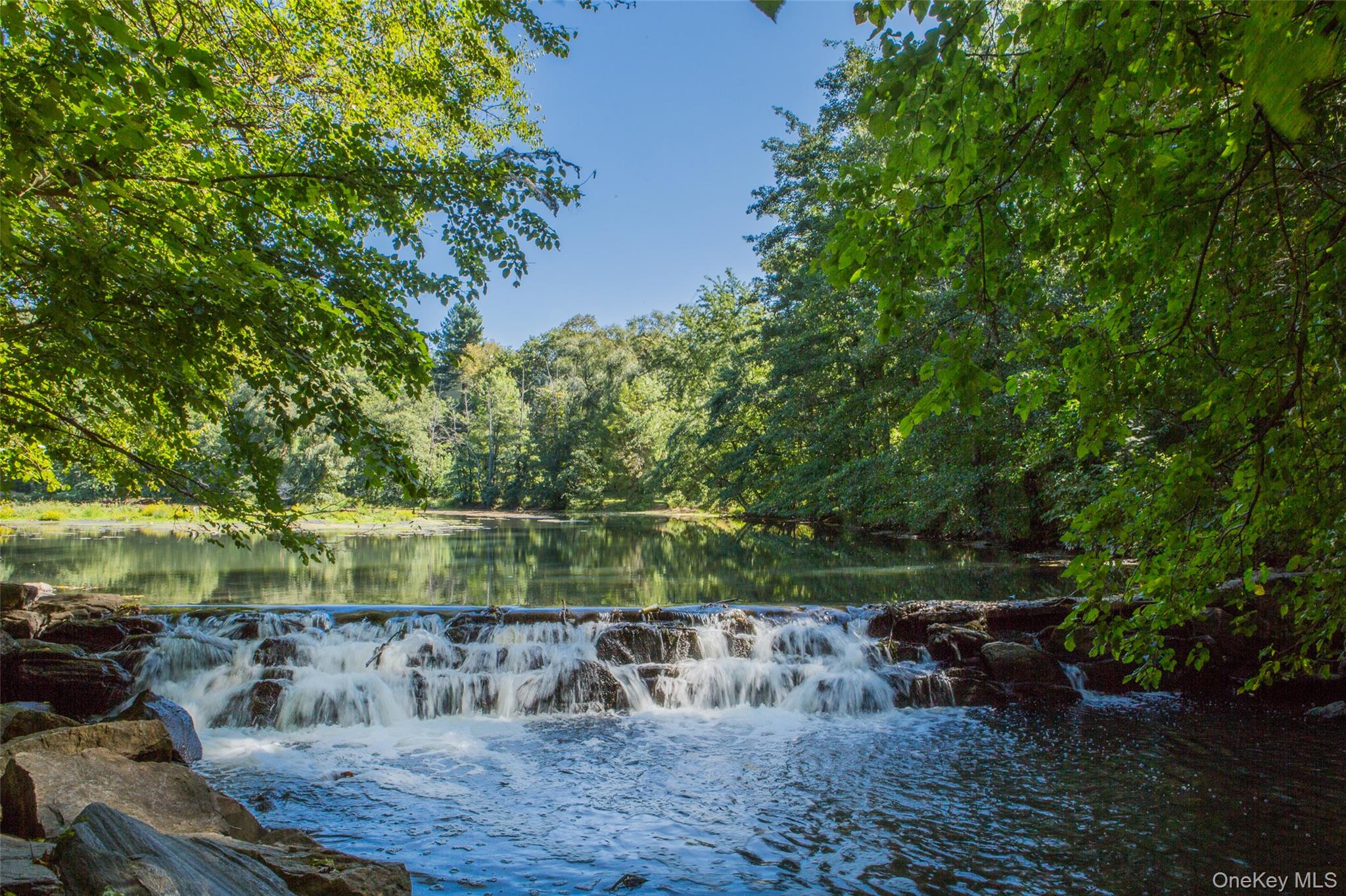 #16 photo, 11 Brooklands, Bronxville , NY 10708