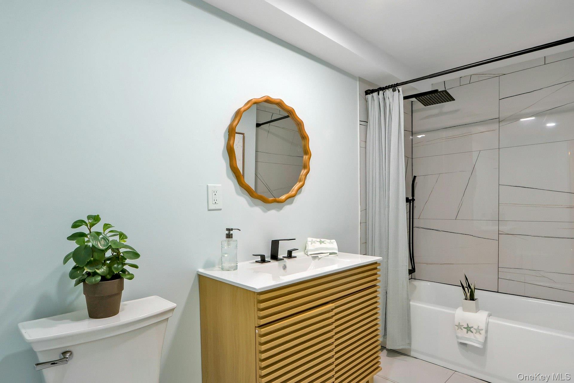 #17 photo, 171 Chambers Street, Newburgh , NY 12550