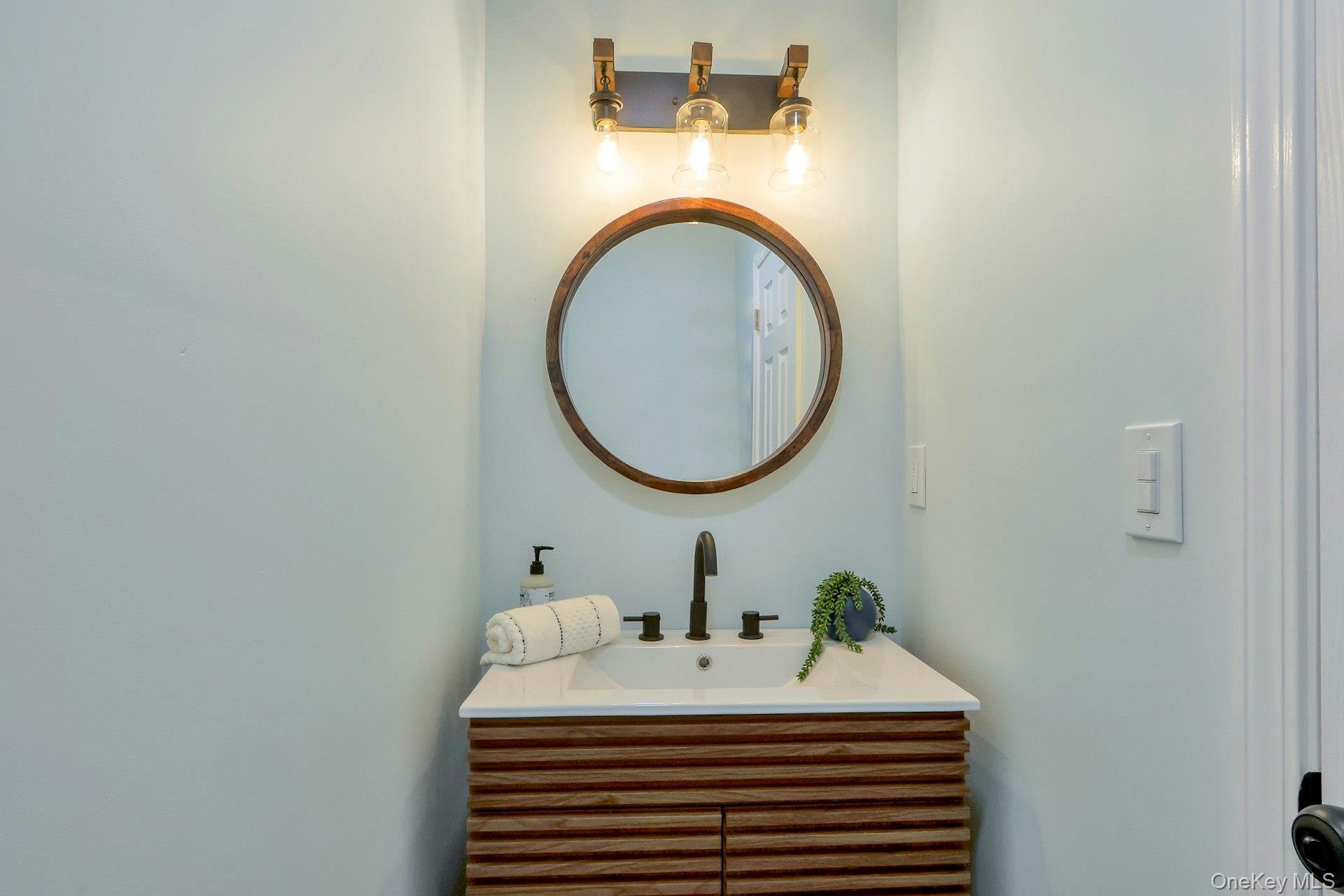 #18 photo, 171 Chambers Street, Newburgh , NY 12550