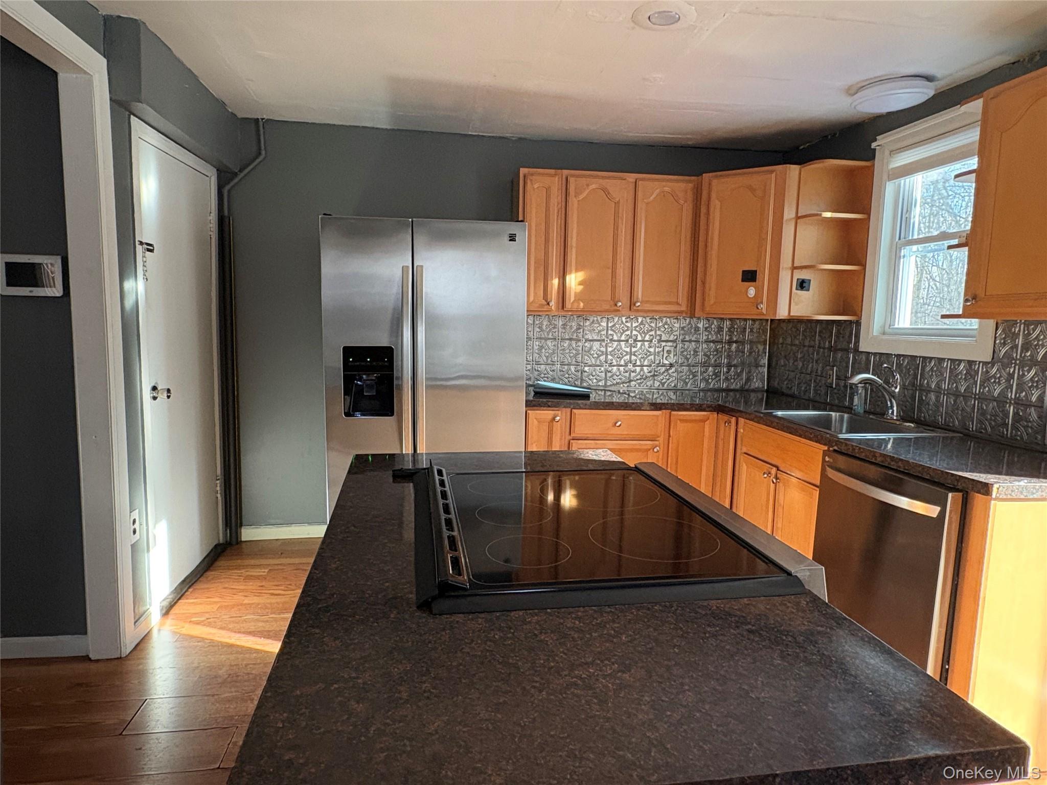 #1 photo, 10 Glenwood Avenue, Poughkeepsie , NY 12603