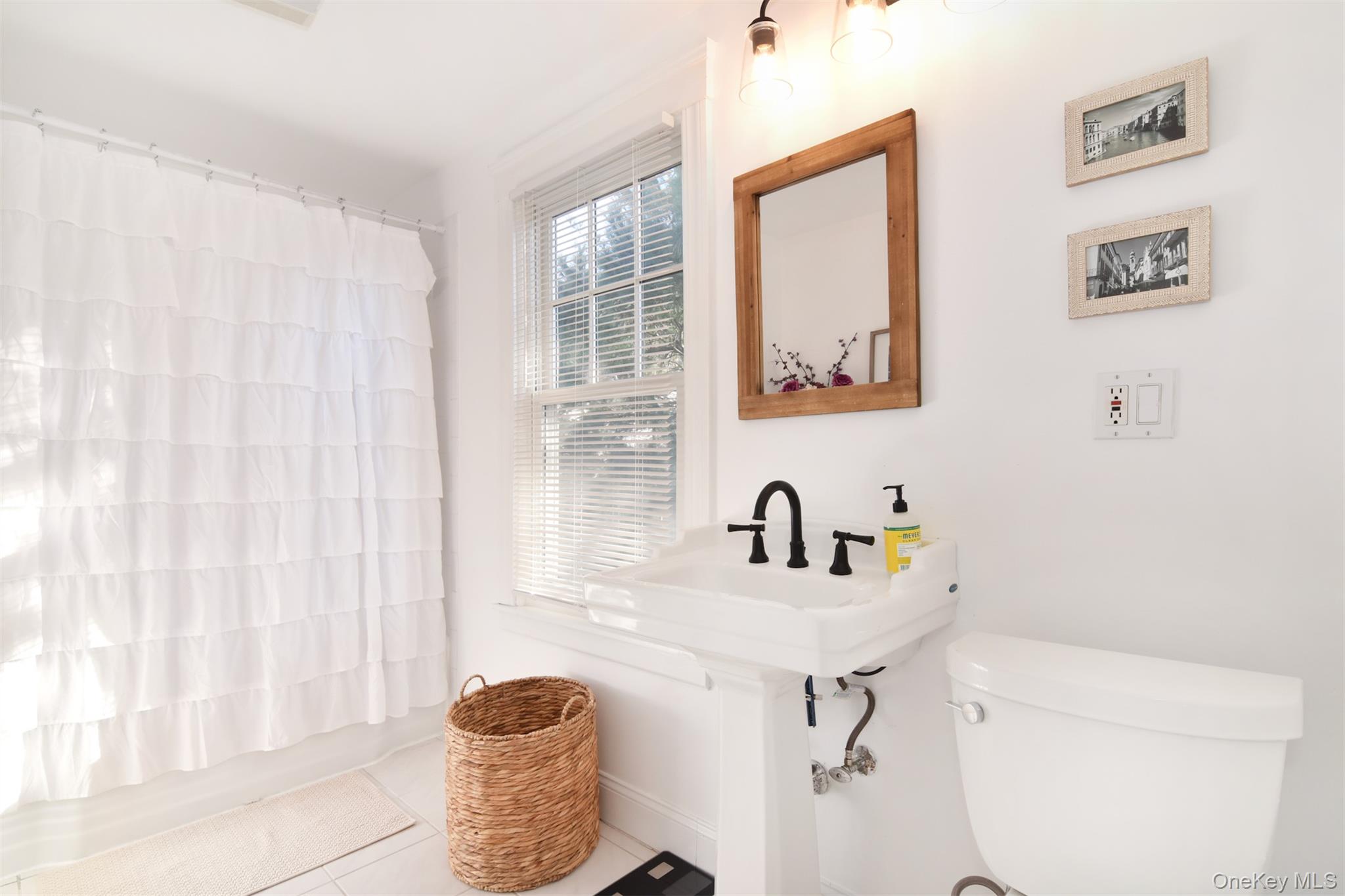 #17 photo, 8 Washington Place, Tarrytown , NY 10591