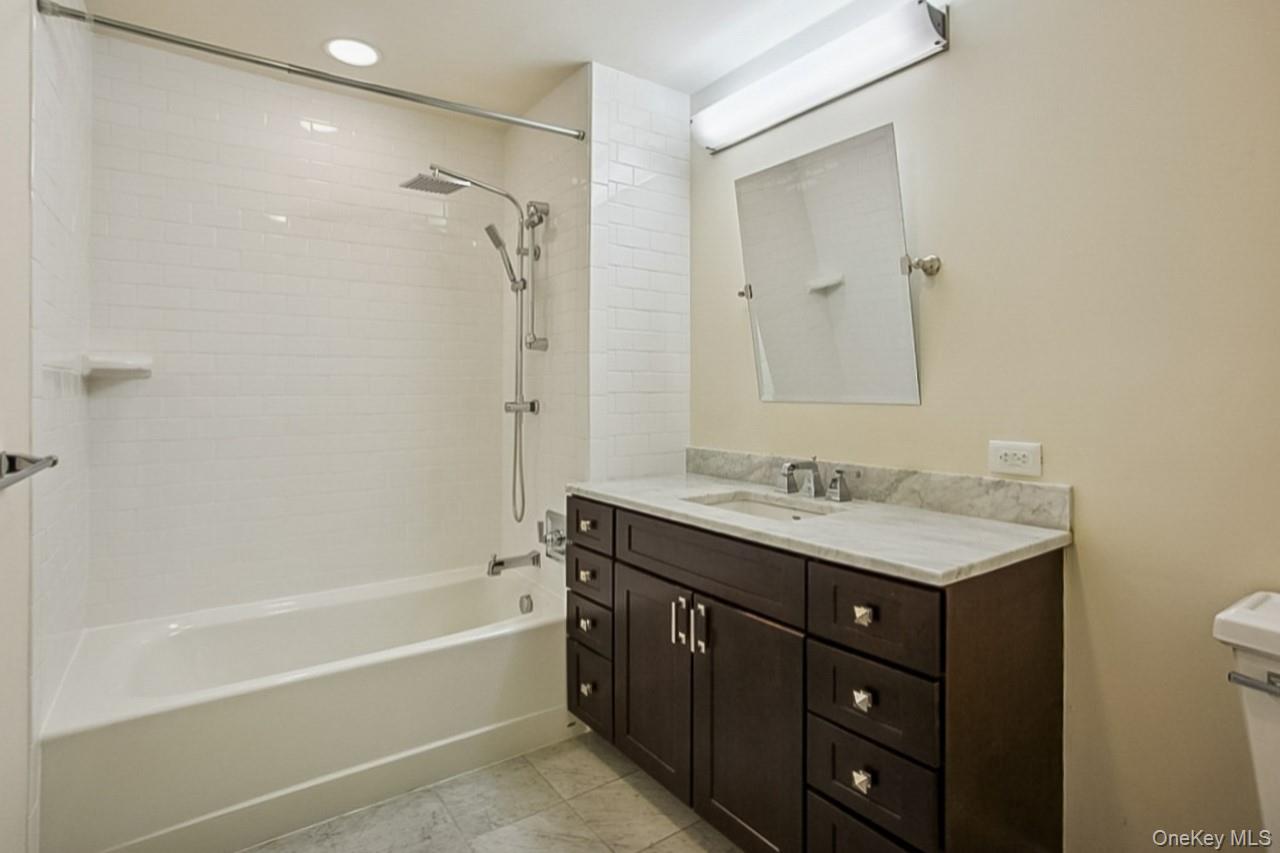 #12 photo, 225 Stanley Avenue, Mamaroneck , NY 10543