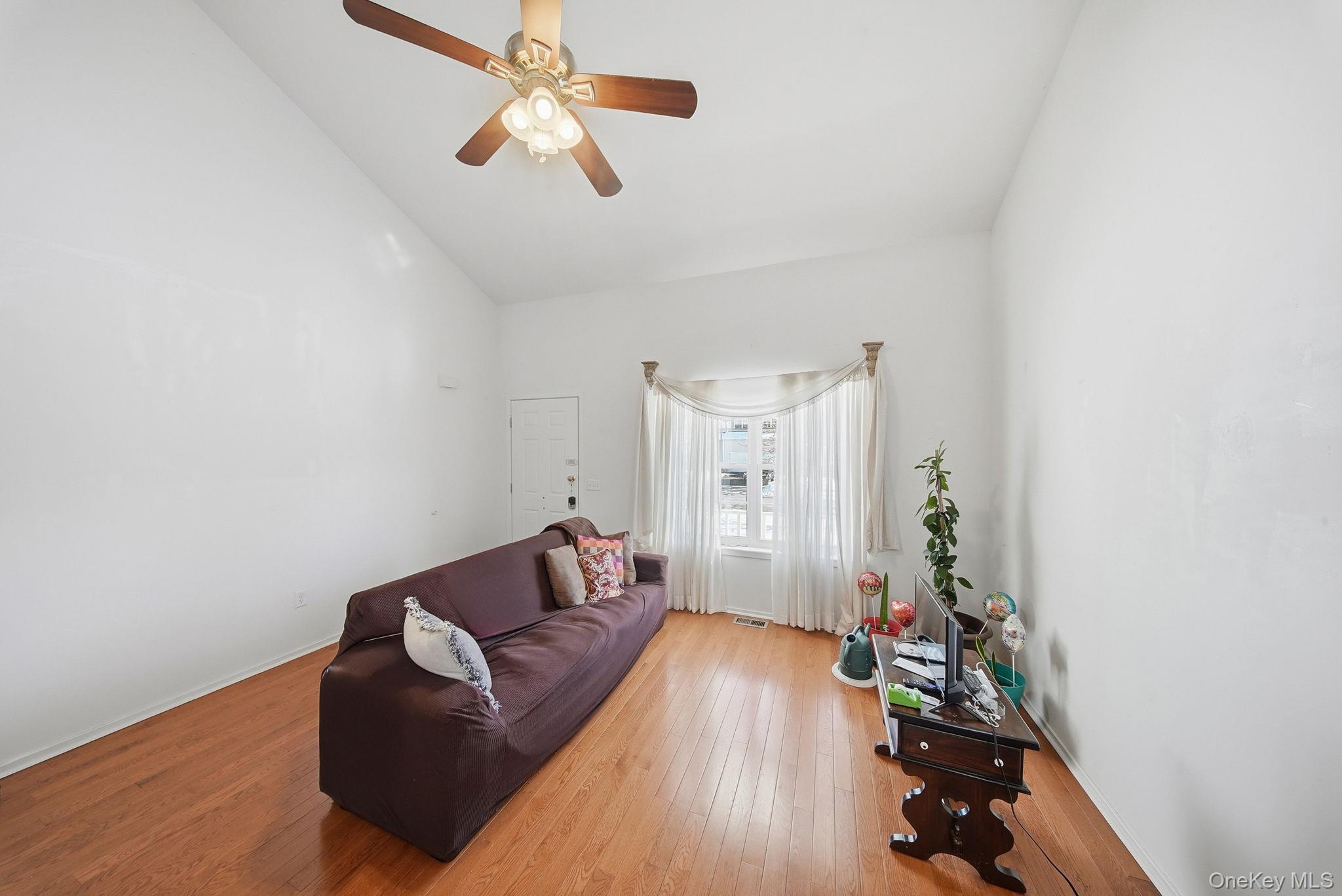 #4 photo, 25 Alexander Drive, Washingtonville , NY 10992