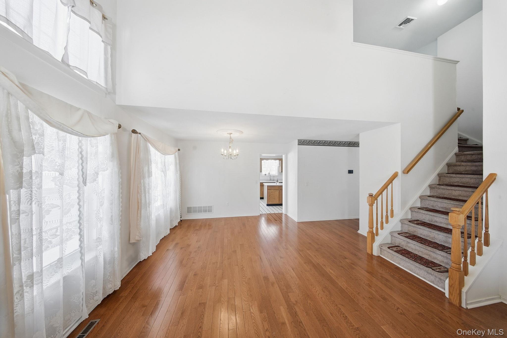 #7 photo, 25 Alexander Drive, Washingtonville , NY 10992