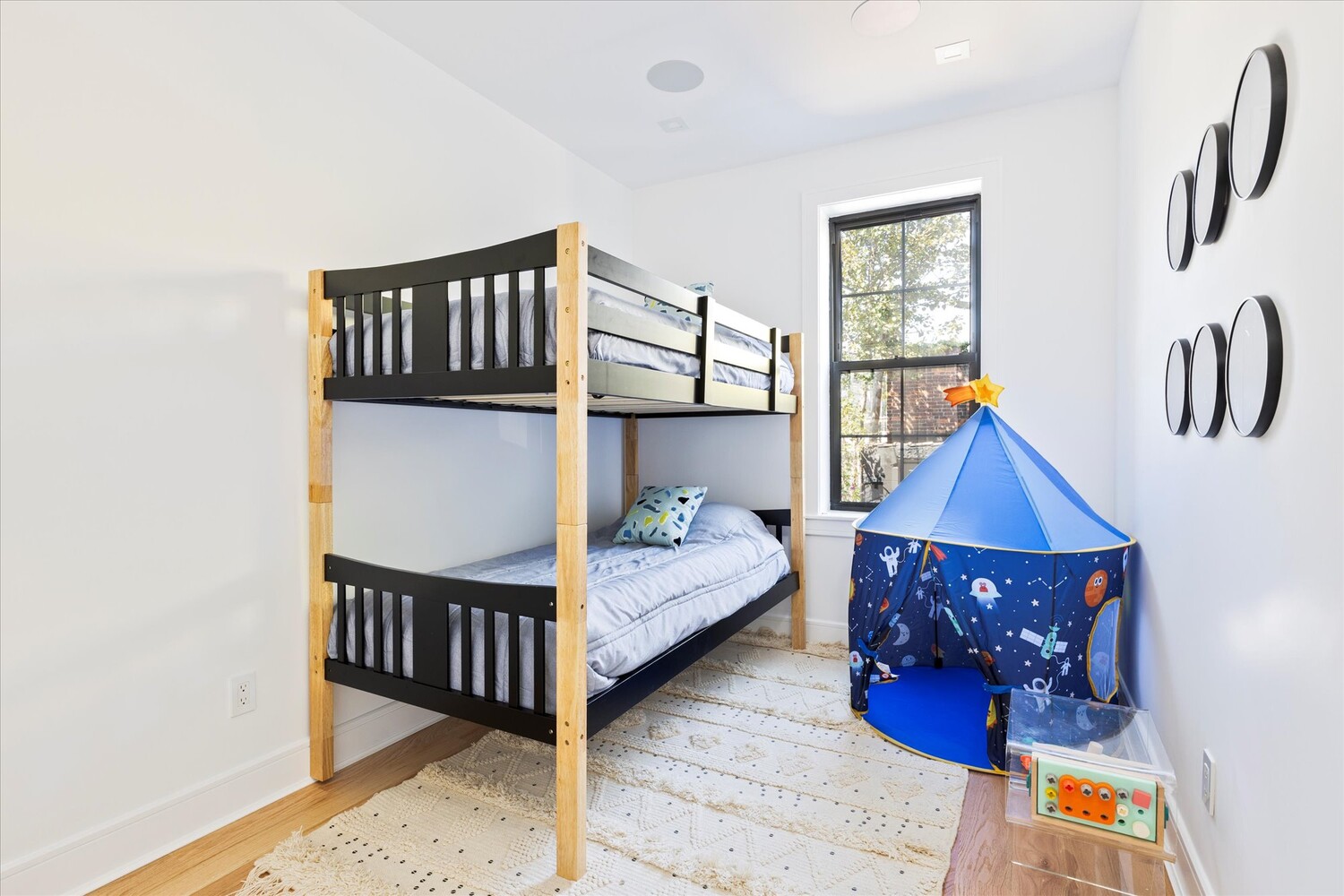 #10 photo, 1109 HANCOCK Street, הברונקס Bushwick , NY 11221