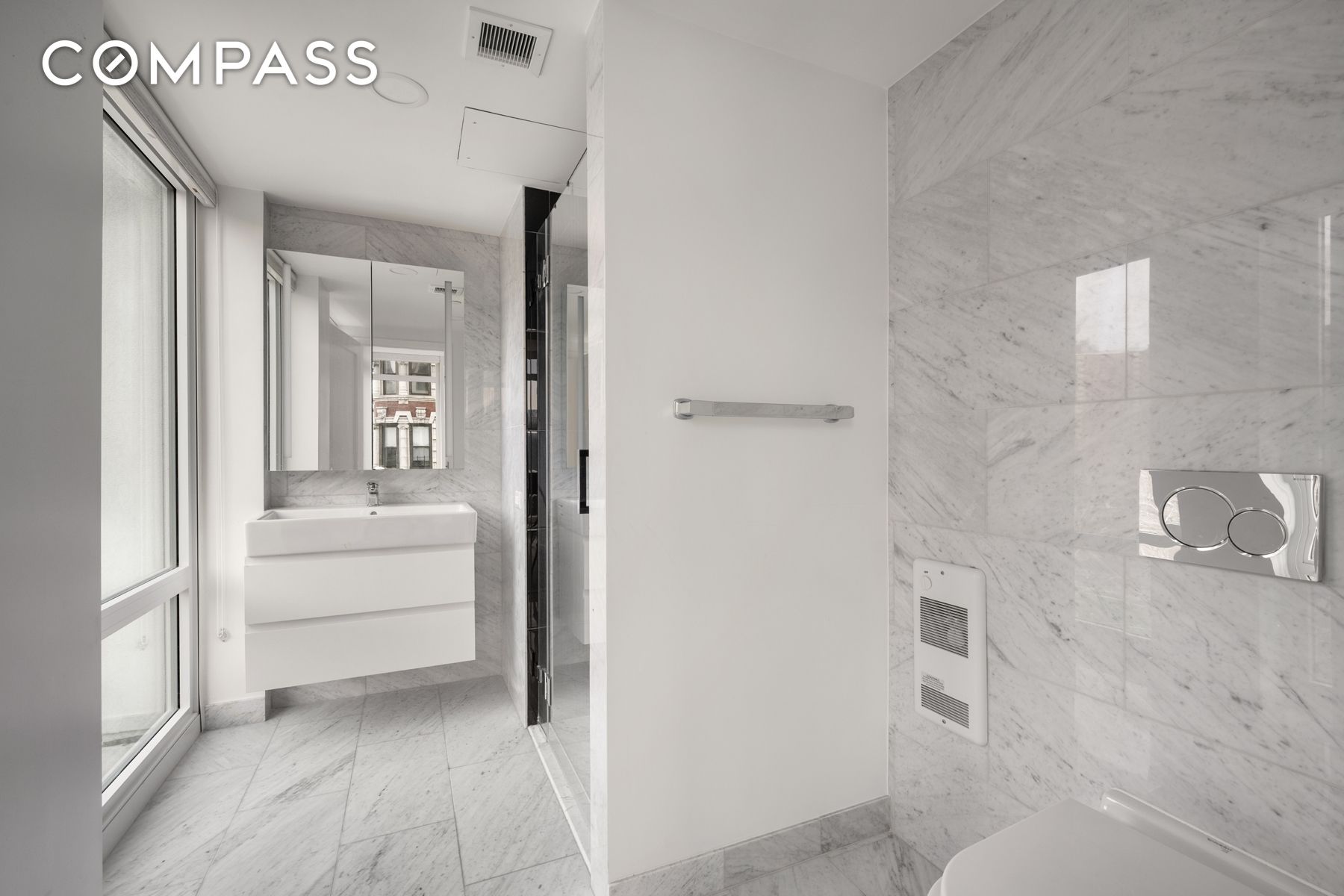 #7 photo, 371 W 123rd Street, Harlem , NY 10027