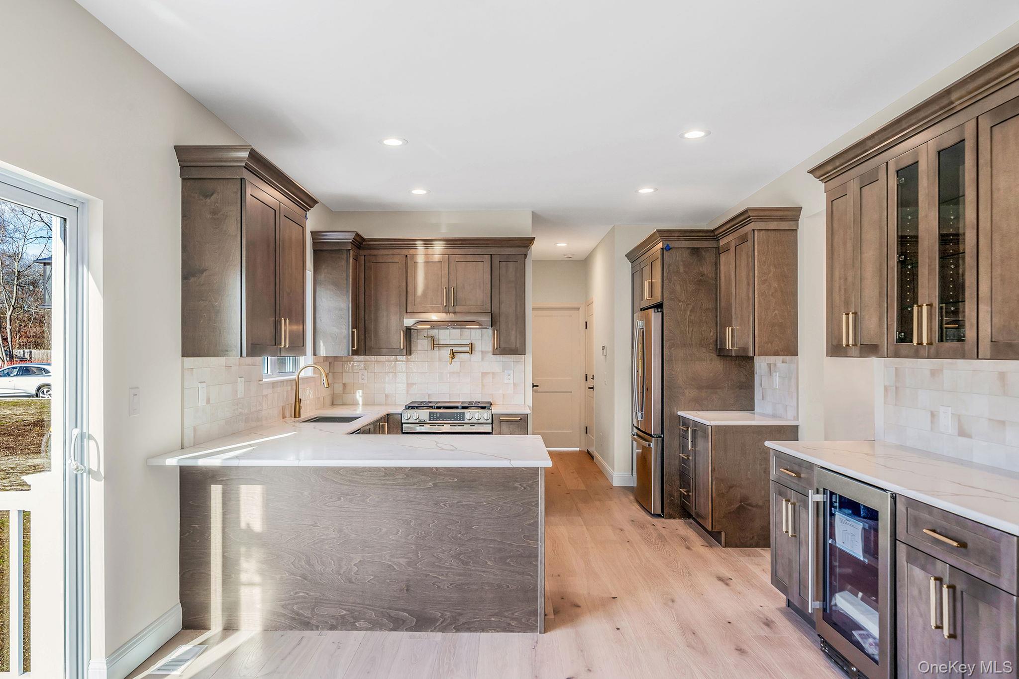 #15 photo, NC Pine Street, 东长岛 Port Jefferson Station , NY 11776