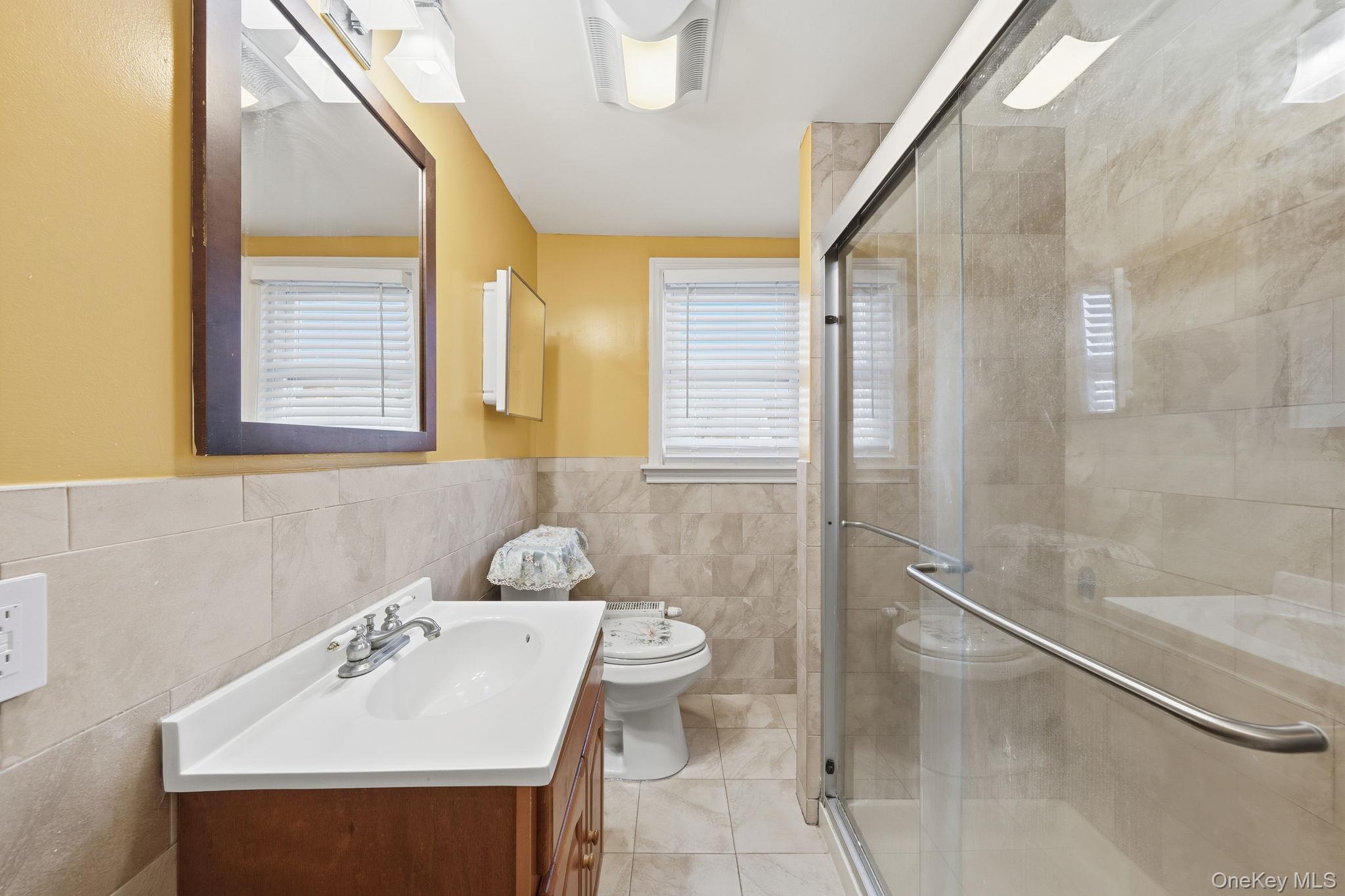 #14 photo, 295 union avenue Avenue, ناسو Lynbrook , NY 11563