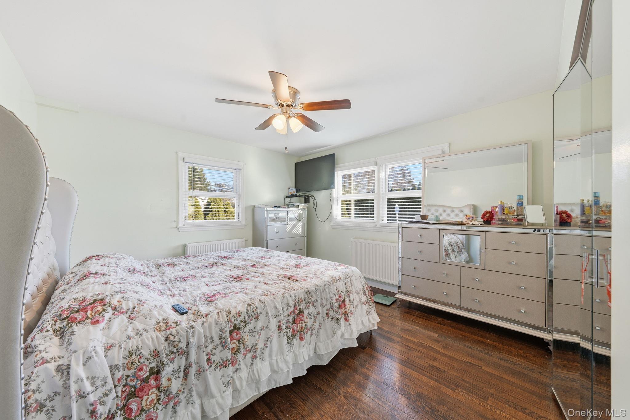 #16 photo, 295 union avenue Avenue, ناسو Lynbrook , NY 11563