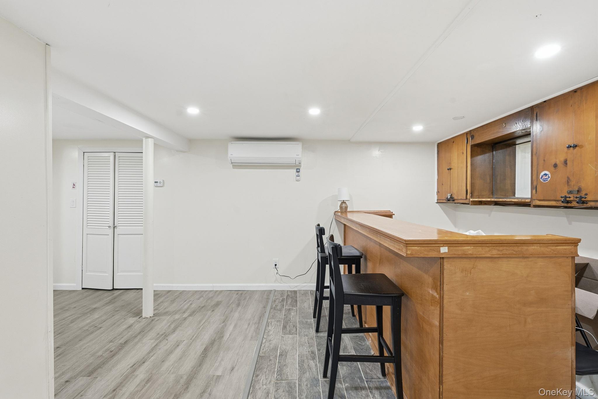 #17 photo, 295 union avenue Avenue, ناسو Lynbrook , NY 11563