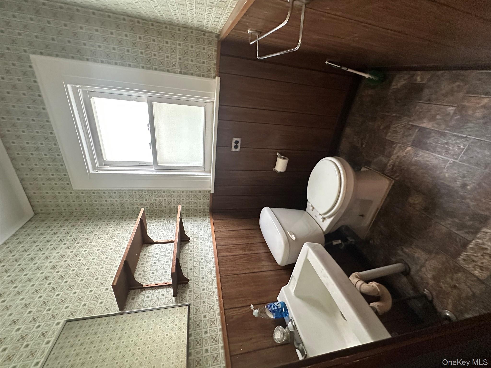 #4 photo, 9139 71st Avenue, Forest Hills , NY 11375