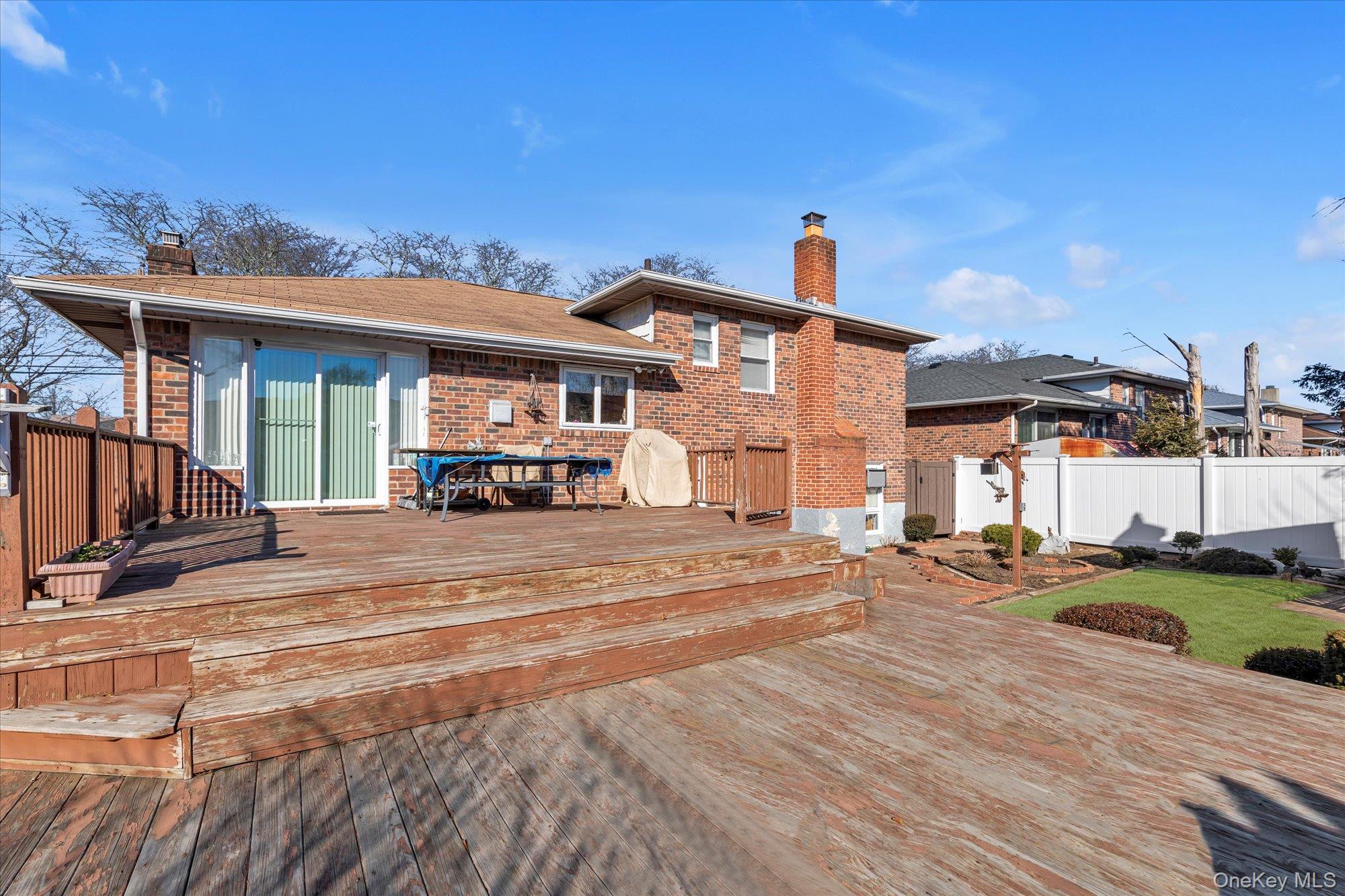 #19 photo, 154 S Brush Drive, Valley Stream , NY 11581