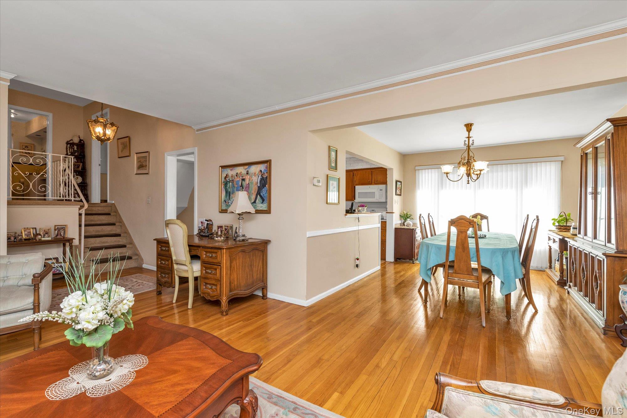 #4 photo, 154 S Brush Drive, Valley Stream , NY 11581