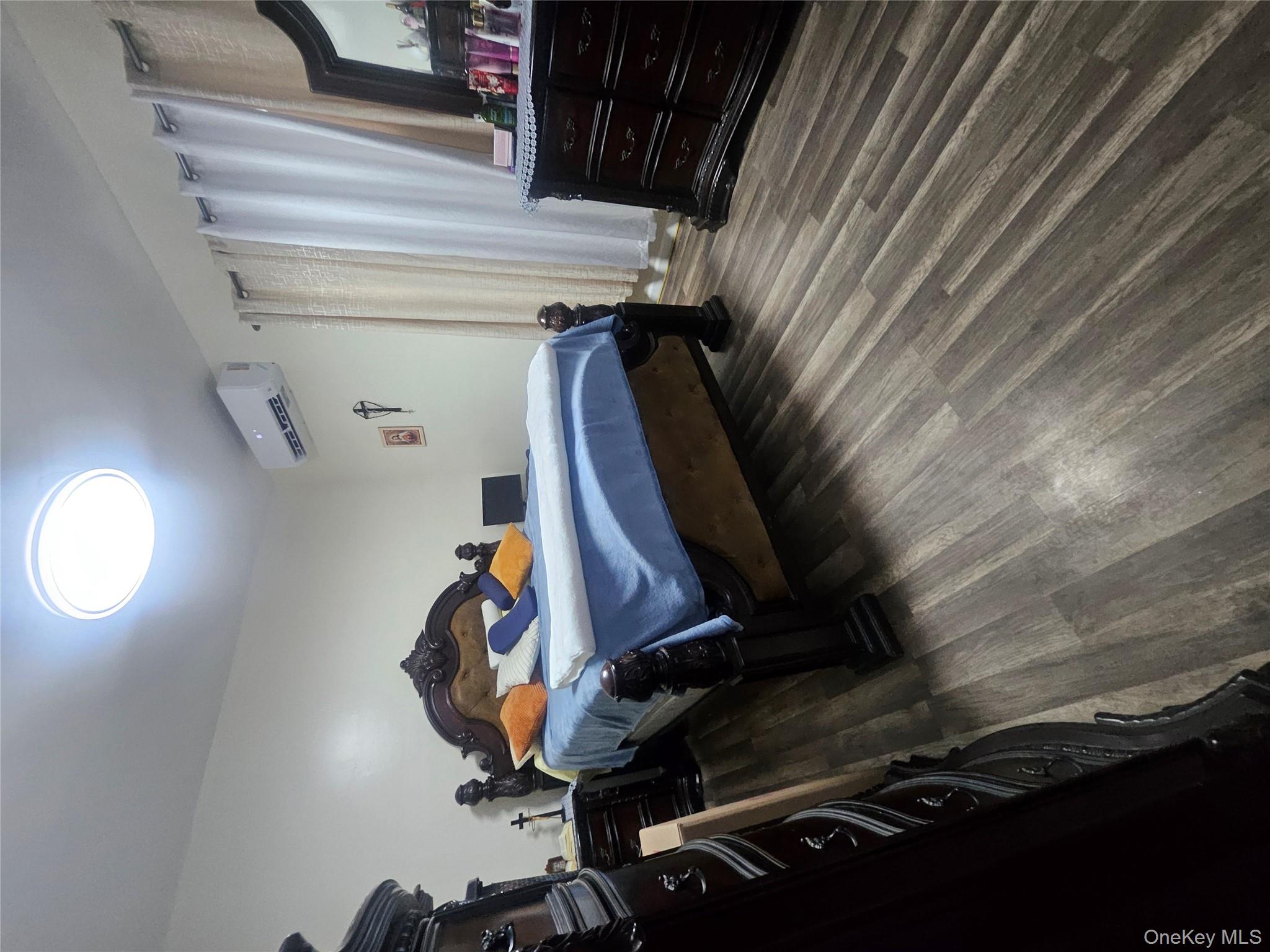 #9 photo, 3305 Bronxwood Avenue, Bronx , NY 10469