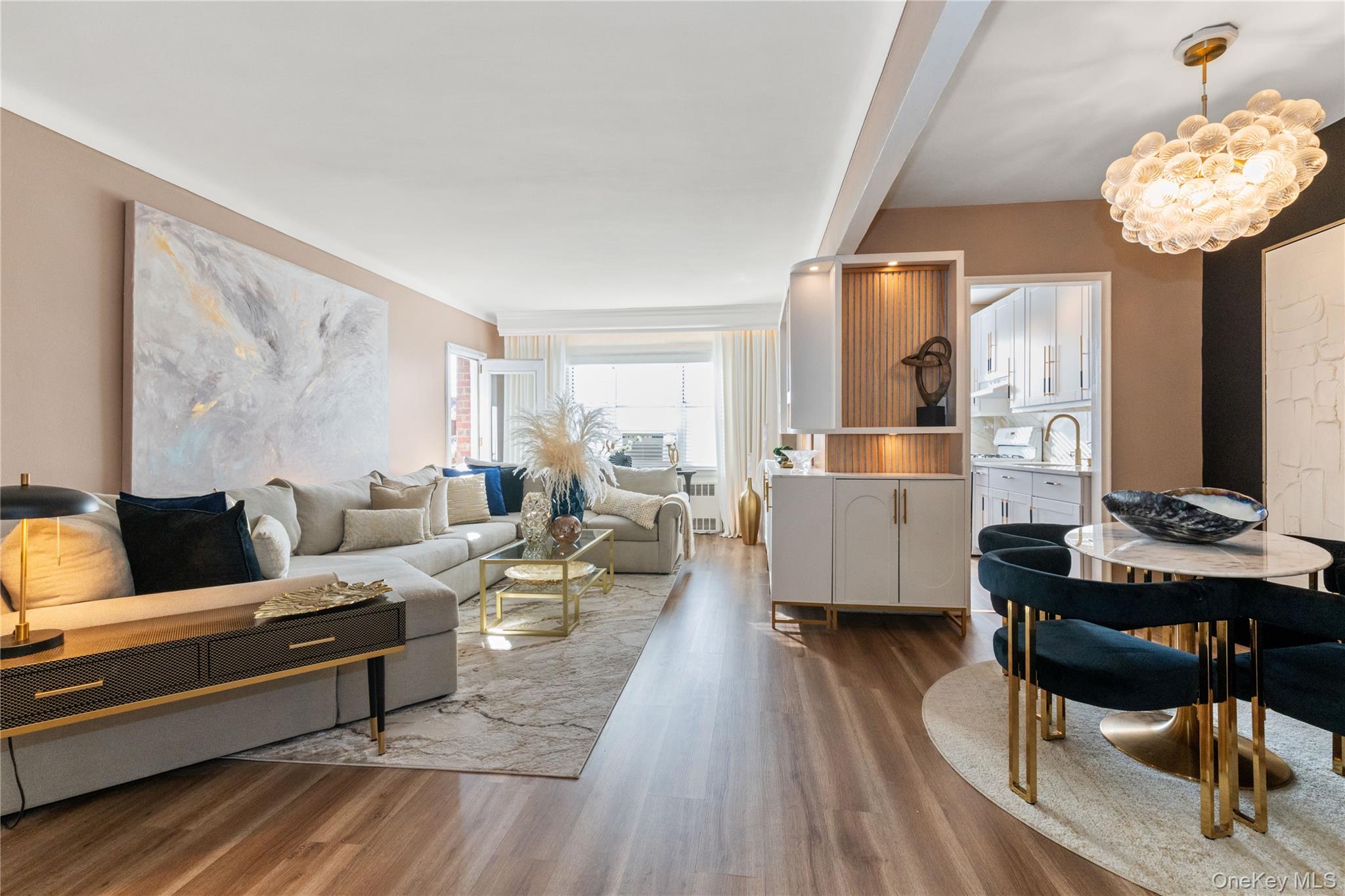 #3 photo, 83-33 Austin Street, كوينز Kew Gardens , NY 11415