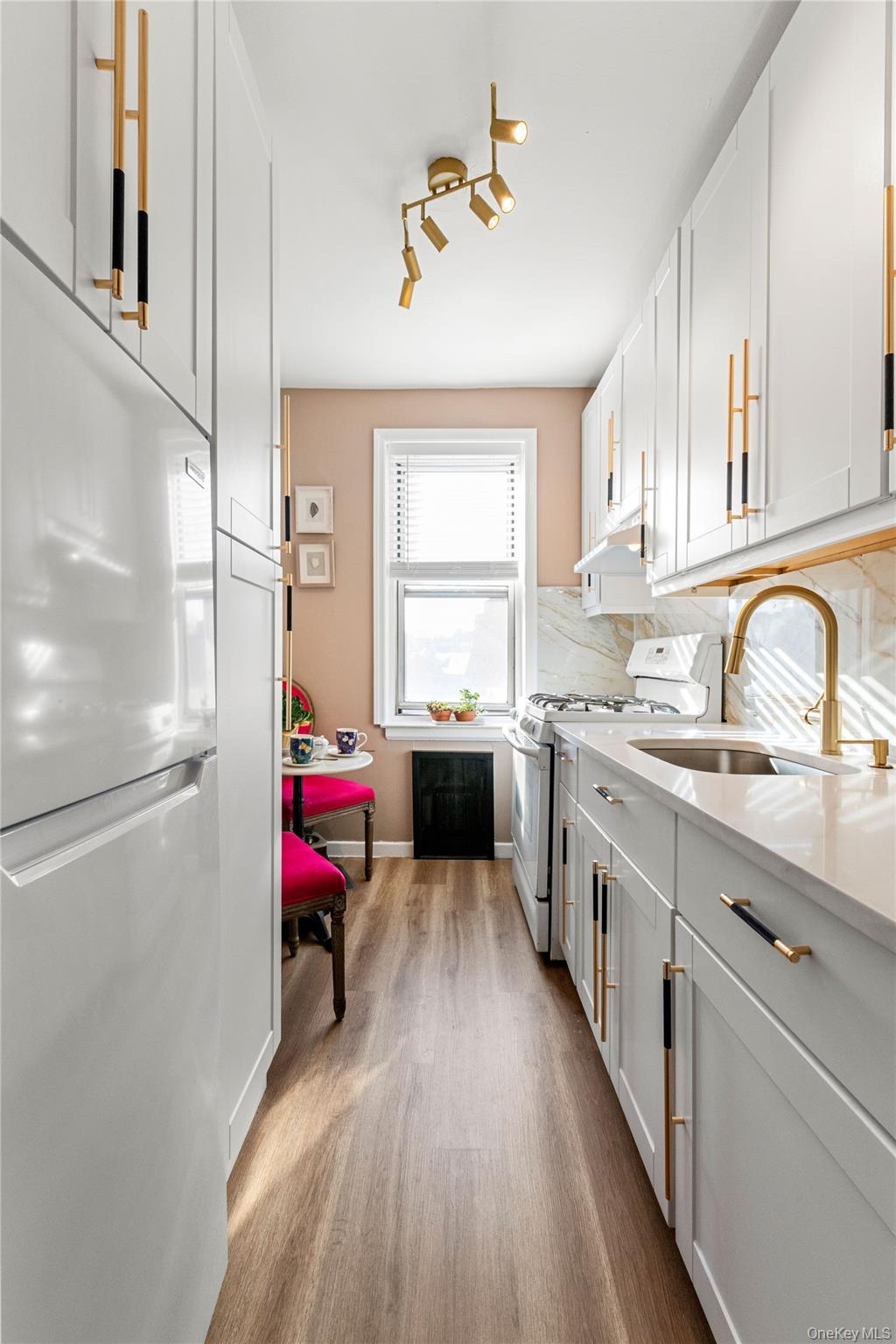 #7 photo, 83-33 Austin Street, كوينز Kew Gardens , NY 11415