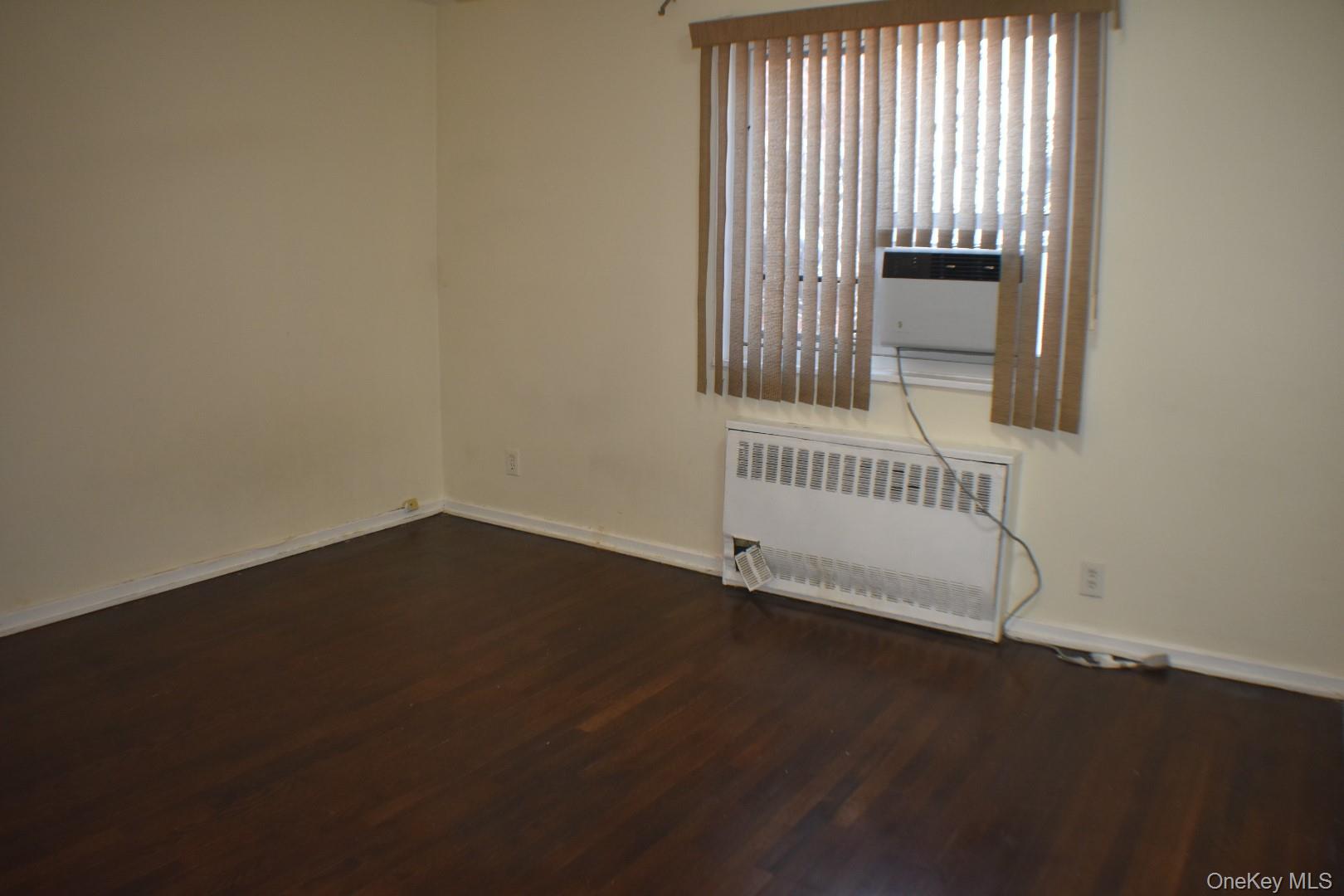 #14 photo, 225-28 88 Avenue, Queens Village , NY 11427