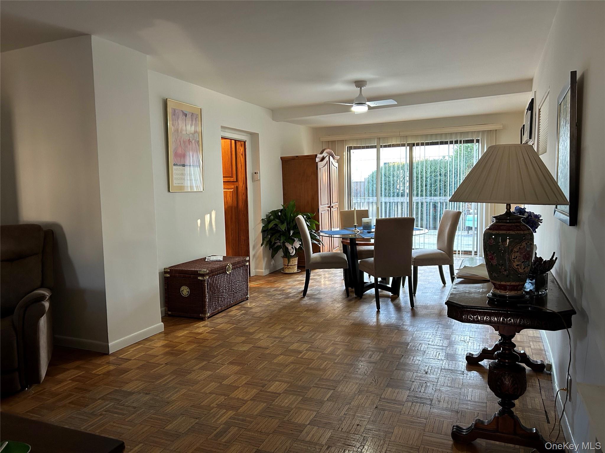 #8 photo, 70 E Beverly Parkway, ناسو Valley Stream , NY 11580