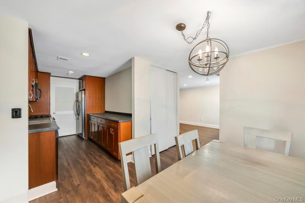 #11 photo, 172 Skyline Drive, 东长岛 科勒姆 Coram , NY 11727