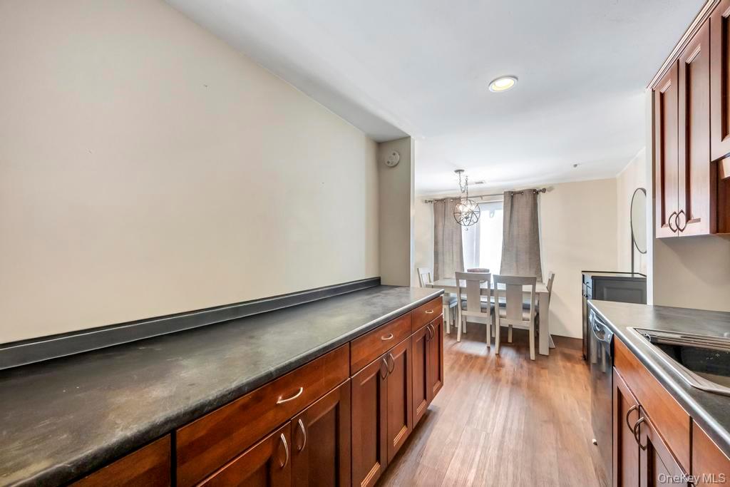 #12 photo, 172 Skyline Drive, 东长岛 科勒姆 Coram , NY 11727