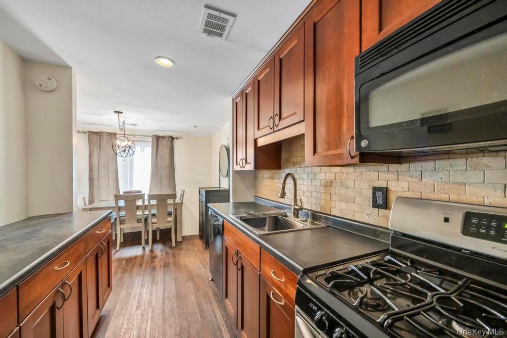 #13 photo, 172 Skyline Drive, 东长岛 科勒姆 Coram , NY 11727