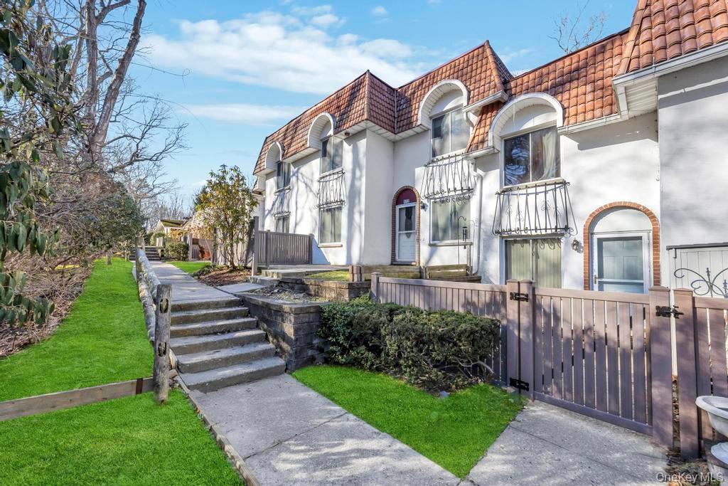 #2 photo, 172 Skyline Drive, 东长岛 科勒姆 Coram , NY 11727