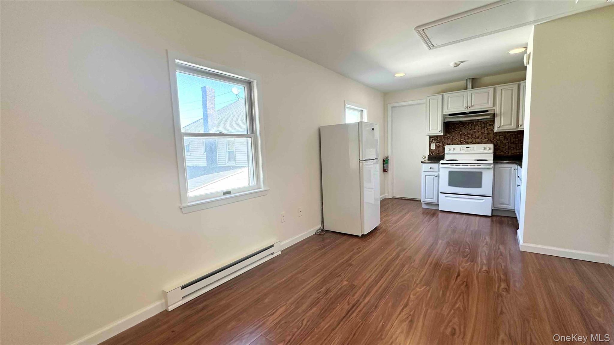 #2 photo, 64 Pine Hollow Road, नासाउ काउंटी Oyster Bay , NY 11771