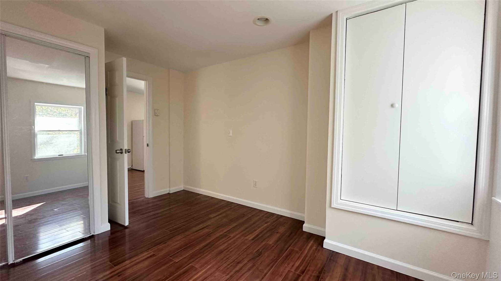 #9 photo, 64 Pine Hollow Road, नासाउ काउंटी Oyster Bay , NY 11771