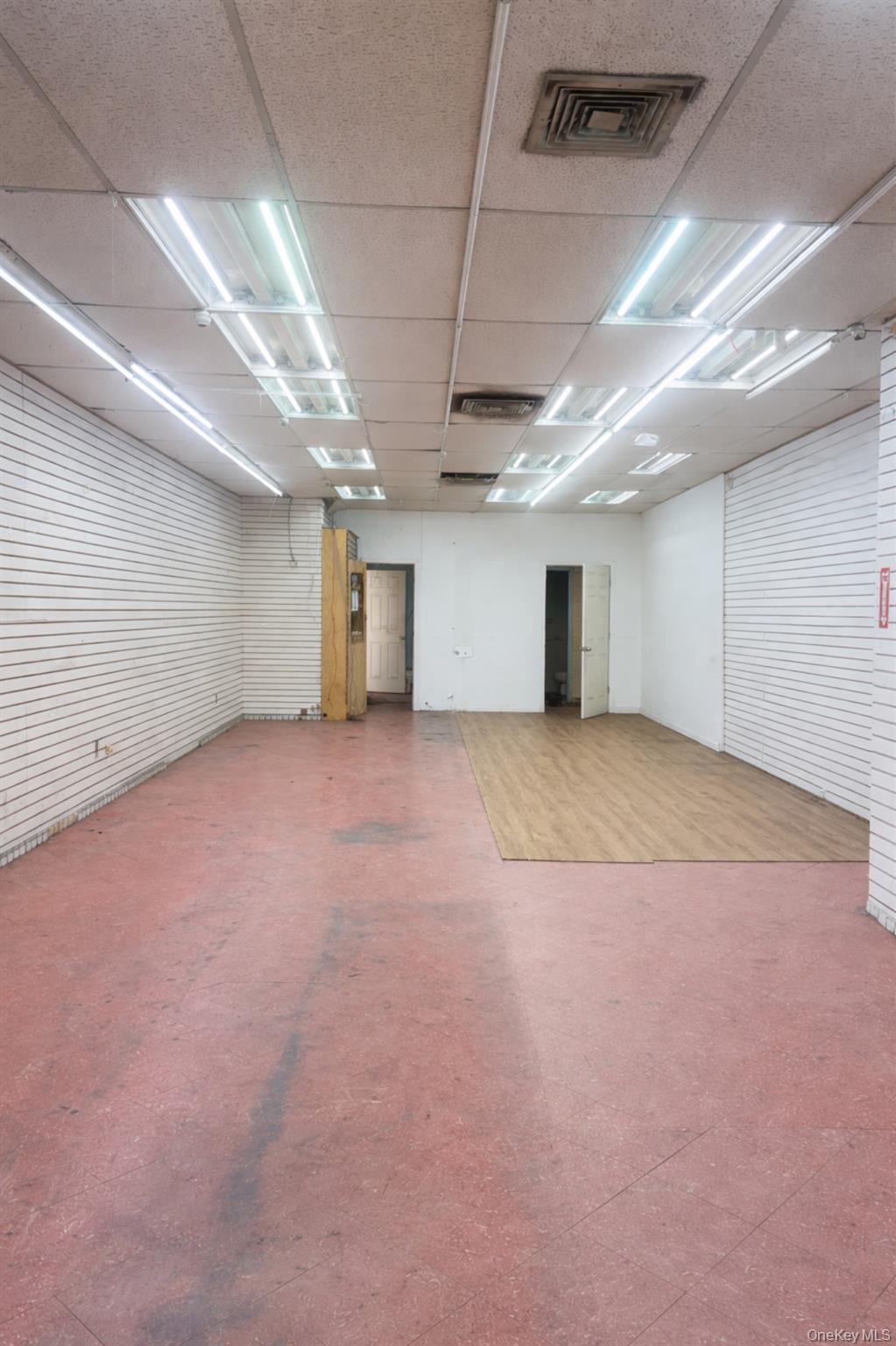 #2 photo, 16920 Hillside Avenue, كوينز Jamaica , NY 11432