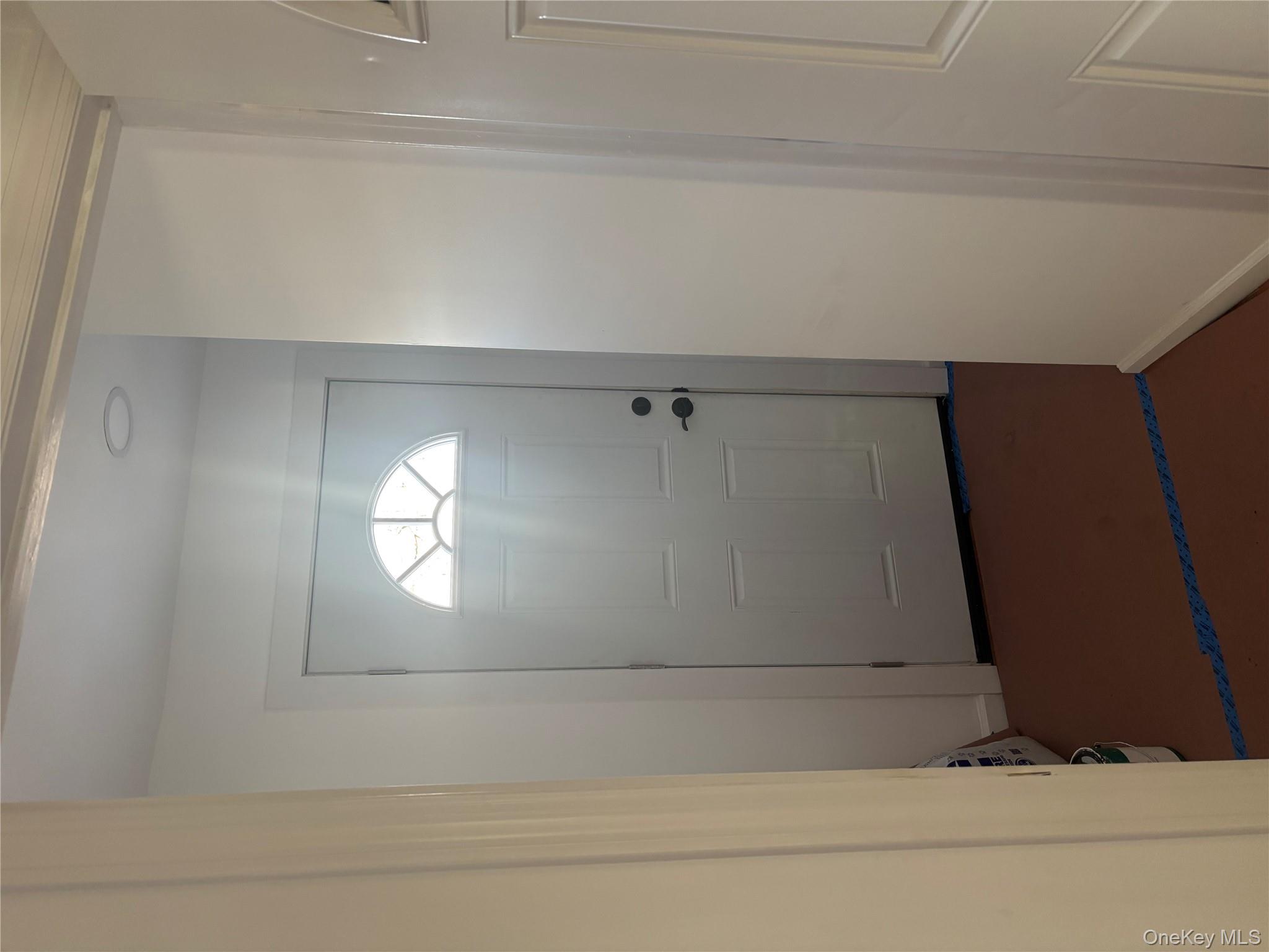 #13 photo, 447 Albany Avenue, سوفولك Amityville , NY 11701