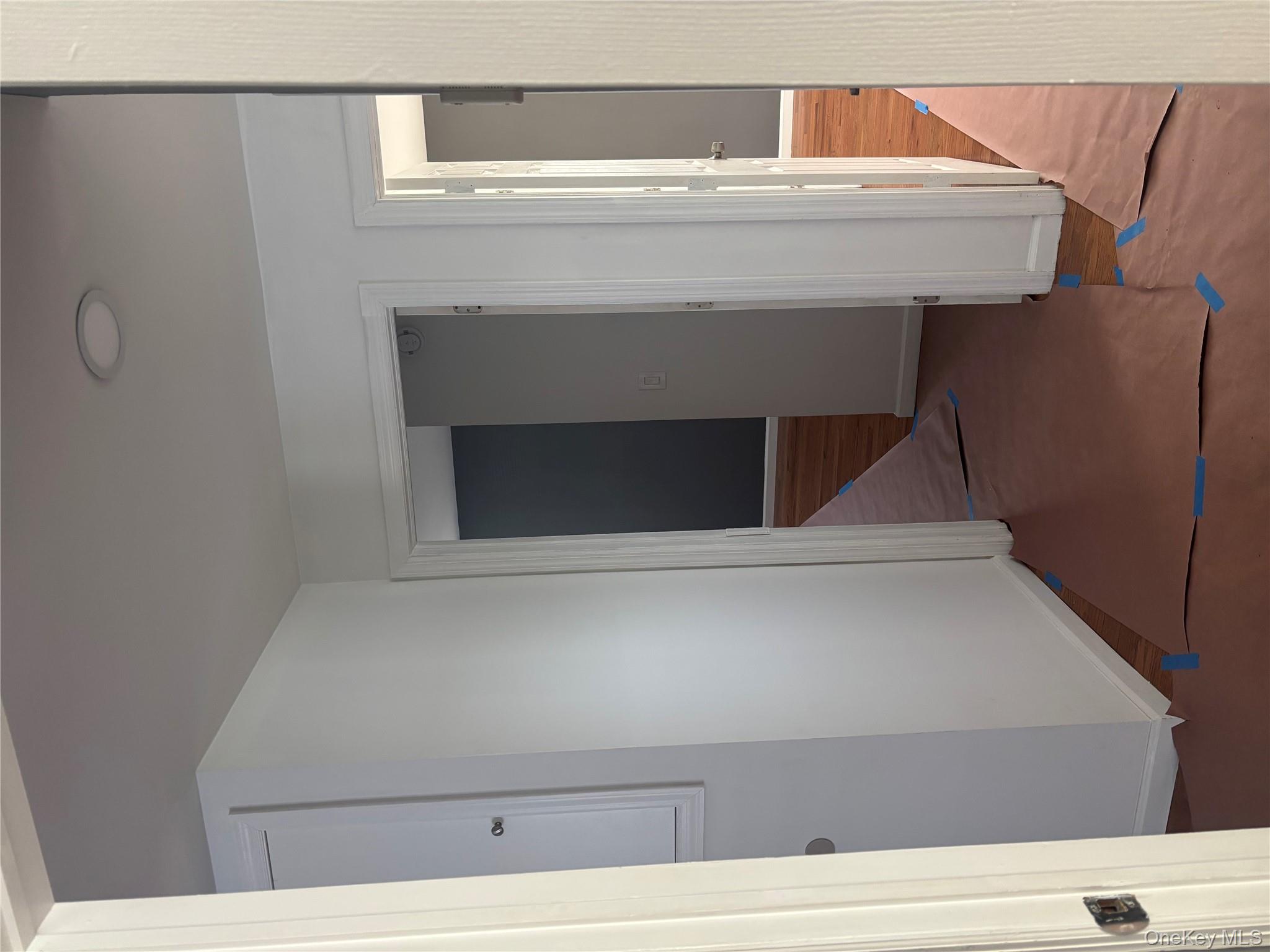 #18 photo, 447 Albany Avenue, سوفولك Amityville , NY 11701