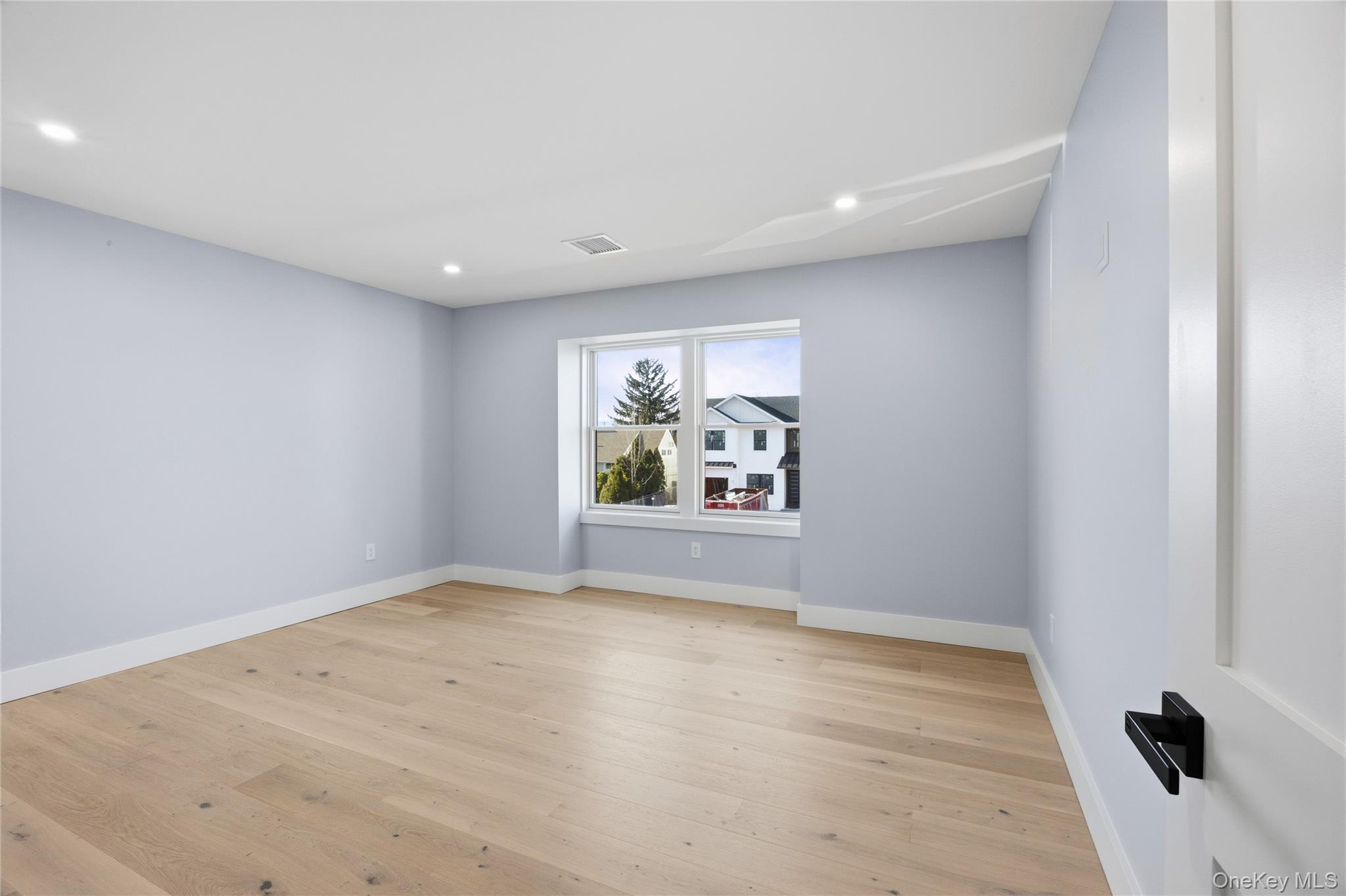 #18 photo, 14 Fawn Lane, מחוז נסאו Westbury , NY 11590