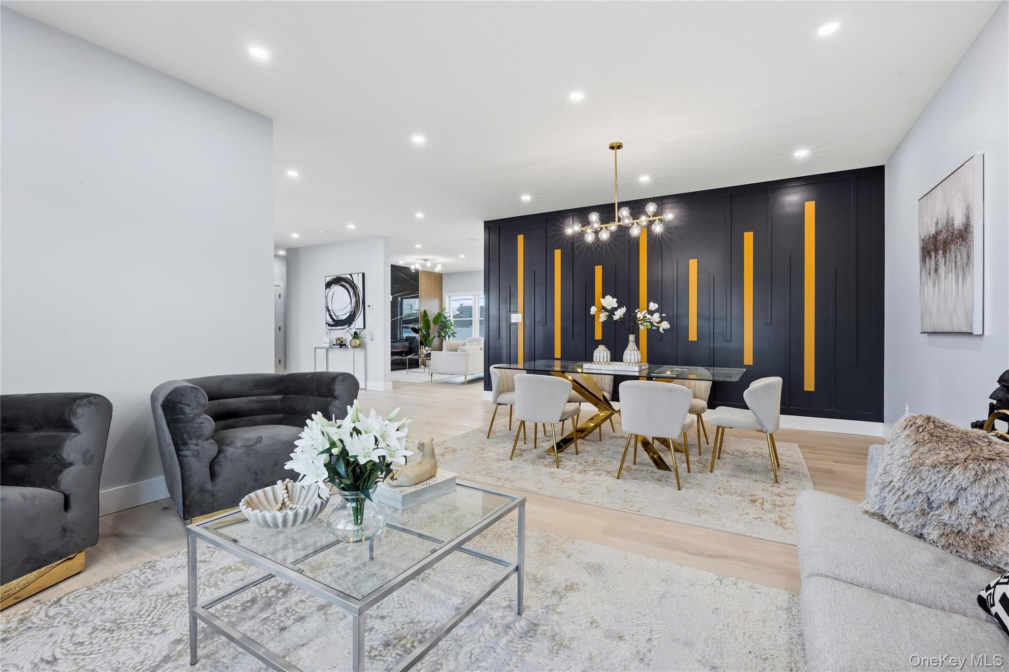 #6 photo, 14 Fawn Lane, מחוז נסאו Westbury , NY 11590