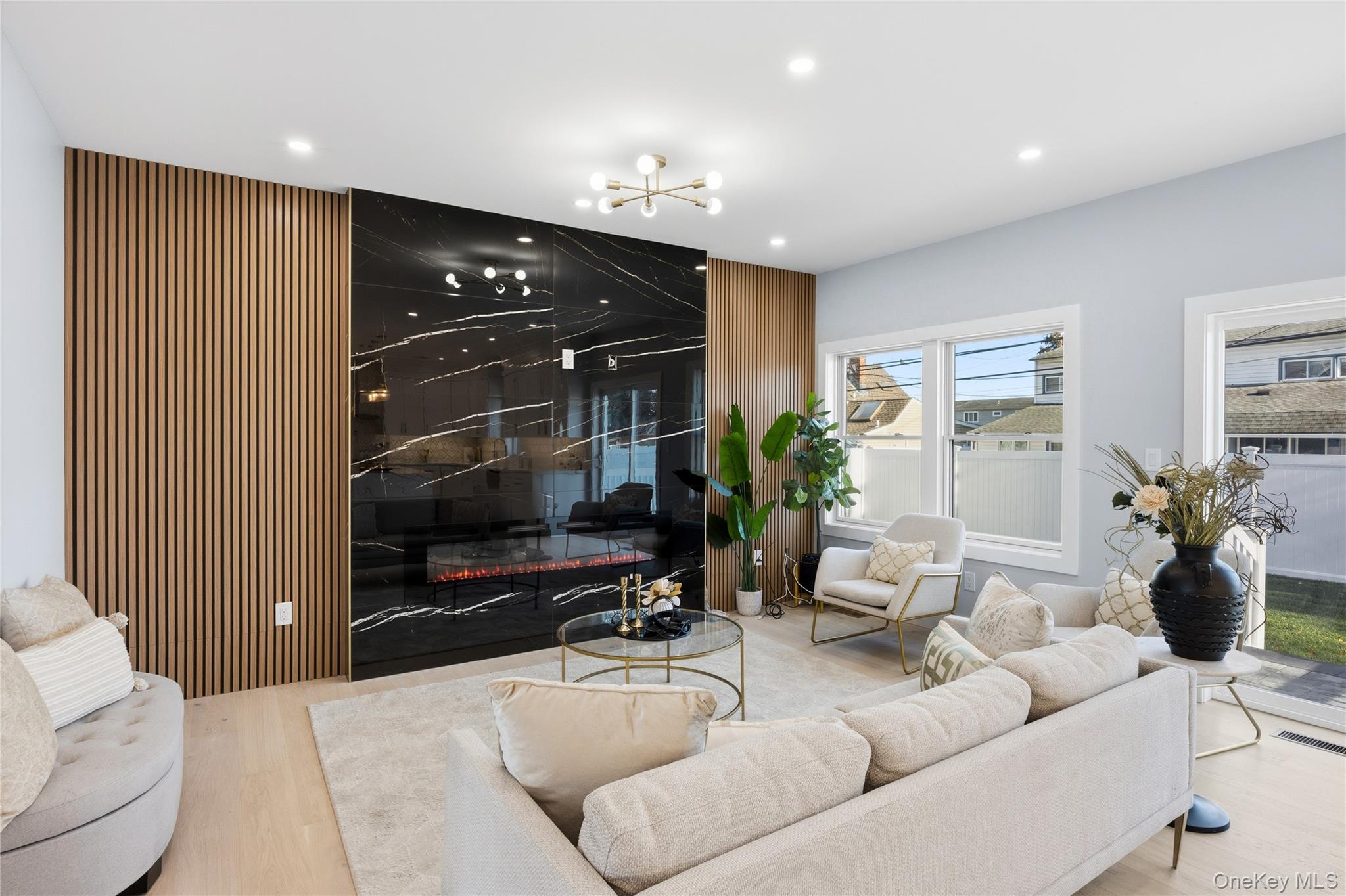 #7 photo, 14 Fawn Lane, מחוז נסאו Westbury , NY 11590