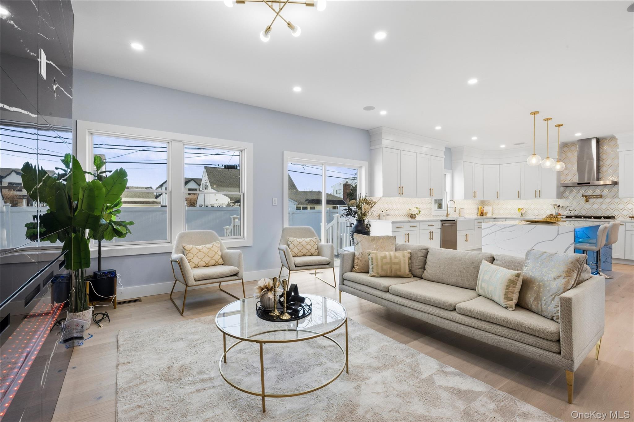 #8 photo, 14 Fawn Lane, מחוז נסאו Westbury , NY 11590