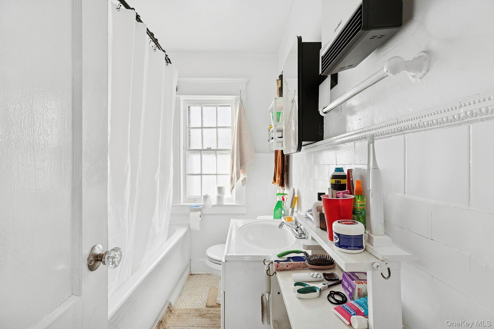 #12 photo, 331 Tulip Avenue, Floral Park , NY 11001