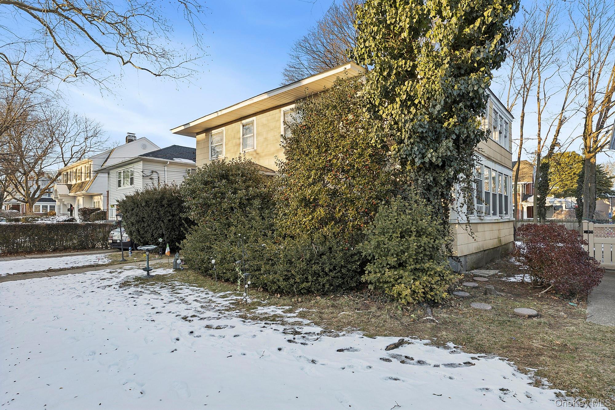 #3 photo, 331 Tulip Avenue, Floral Park , NY 11001