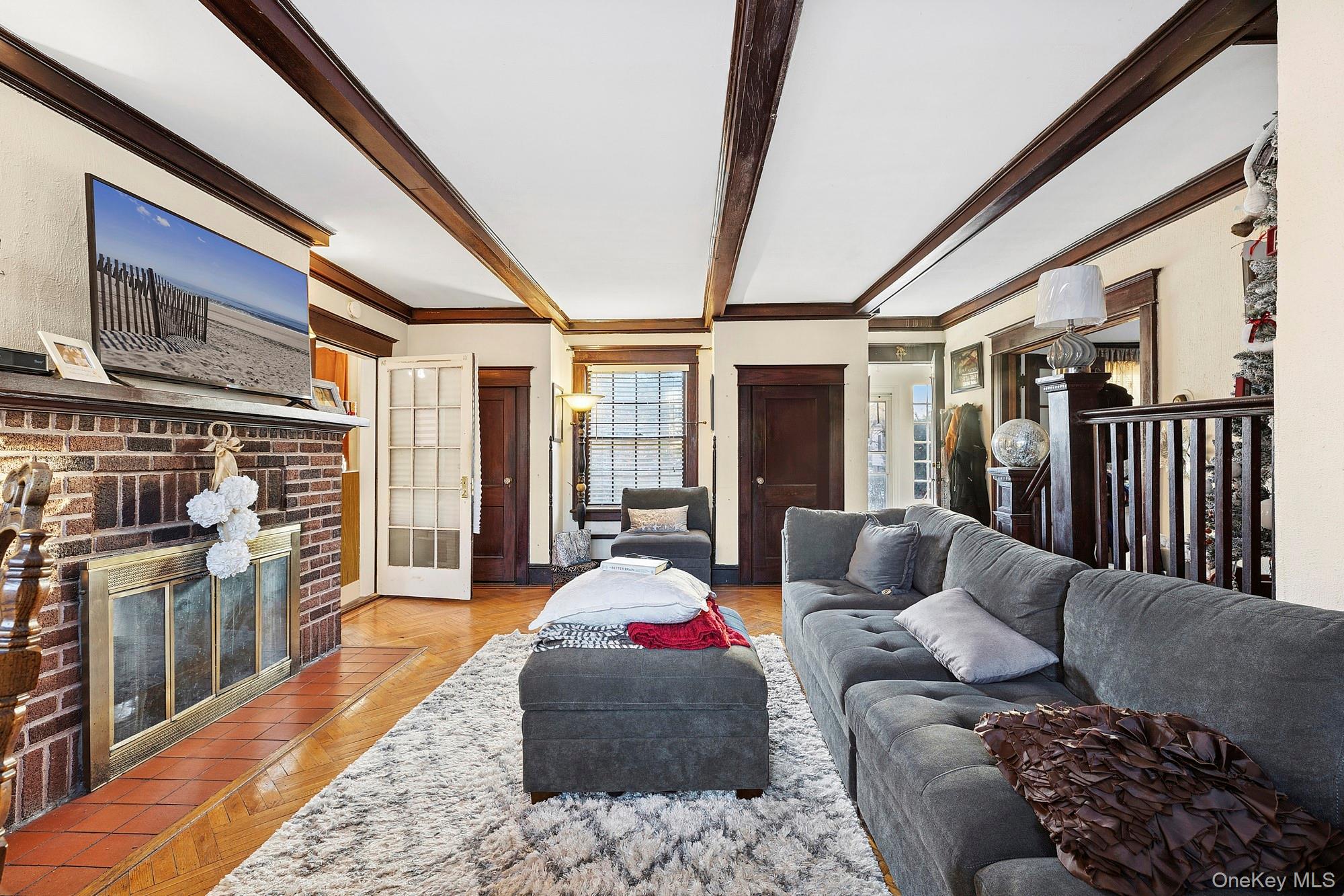 #9 photo, 331 Tulip Avenue, Floral Park , NY 11001