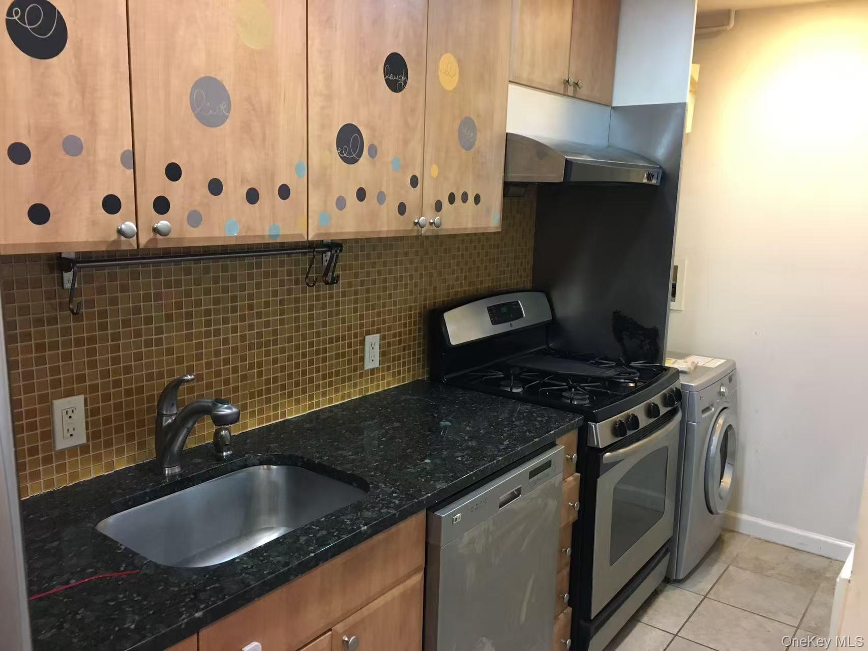 #5 photo, 3138 137th Street, 플러싱 Flushing , NY 11354